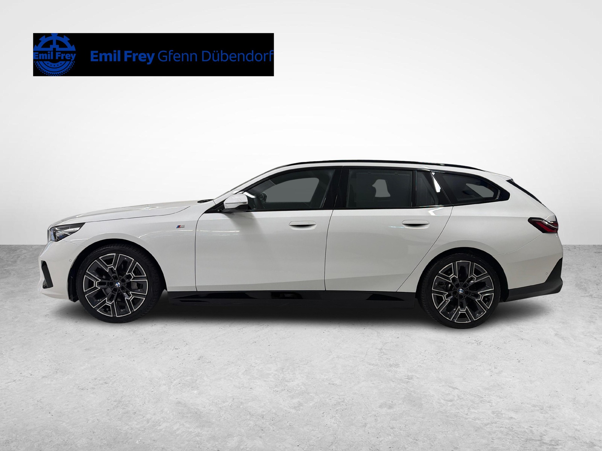 BMW i5 xDrive40 Touring-image-4
