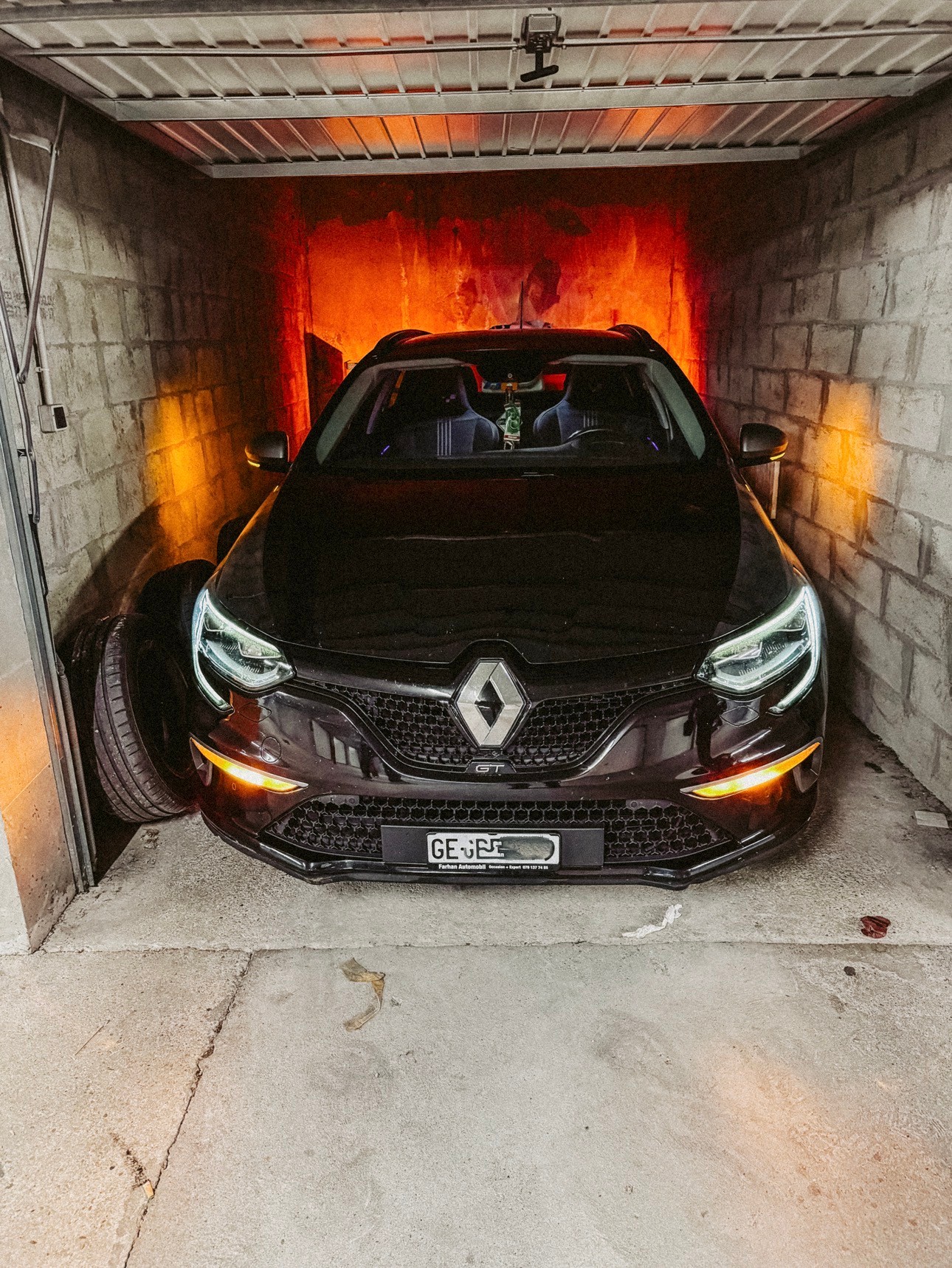 RENAULT Mégane IV Grandtour 1.6 16V Turbo GT EDC-image-1