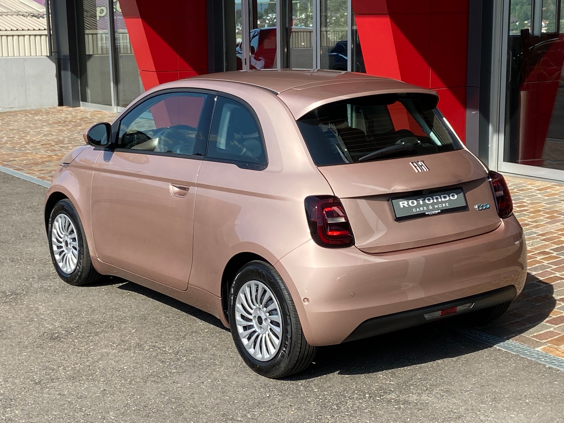 FIAT 500 electric 42kWh Vita-image-16