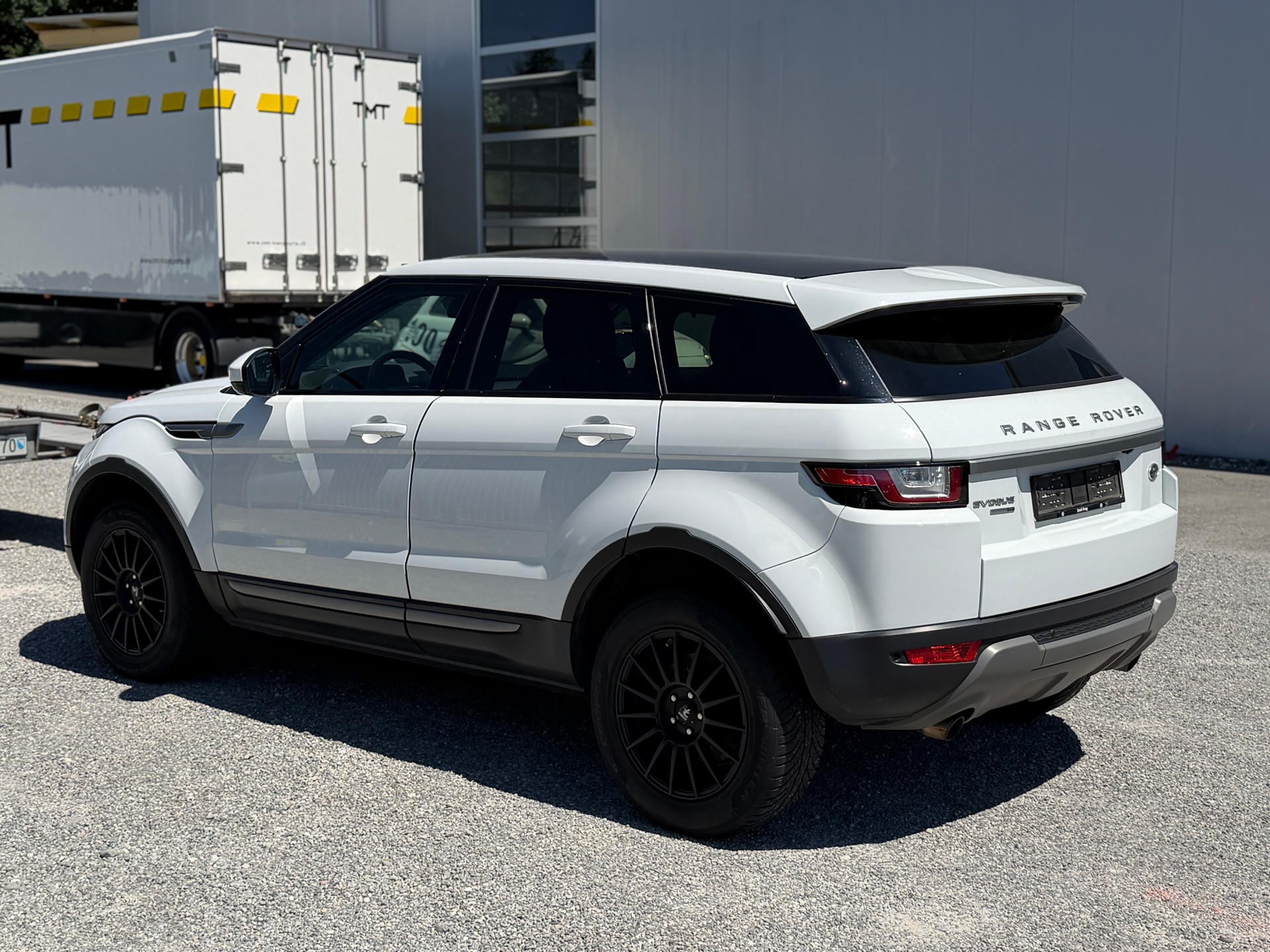 LAND ROVER Range Rover Evoque 2.0 Si4 Pure AT9-image-4