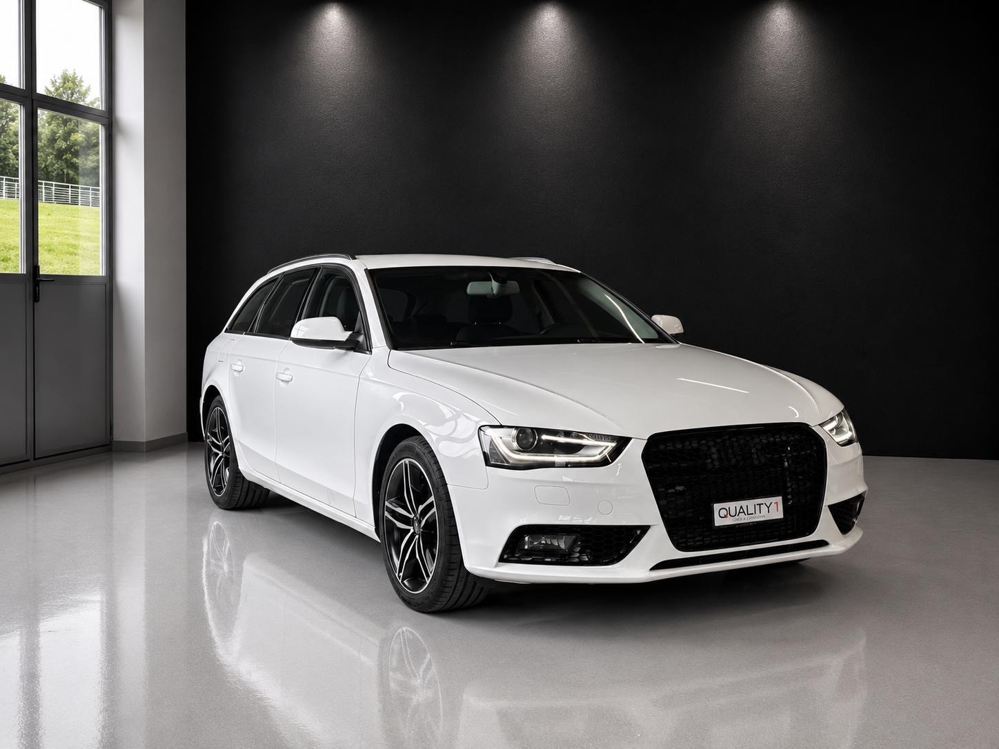 AUDI A4 Avant 1.8 TFSI multitronic-image-5