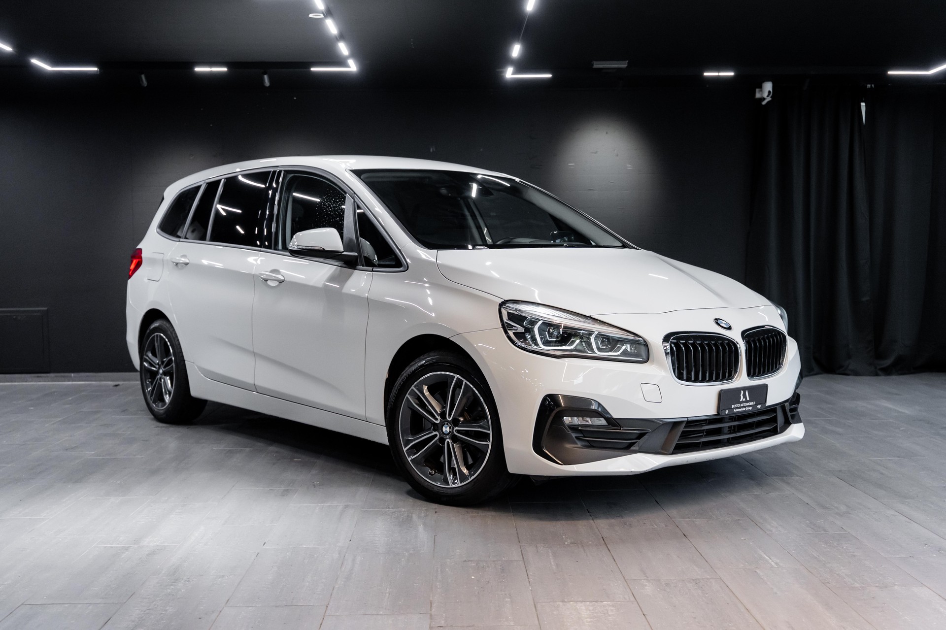 BMW 218d Gran Tourer Spor Line Steptronic / CH Auto / Head Up Display / Sitzheizung / 8 Fach Räder /