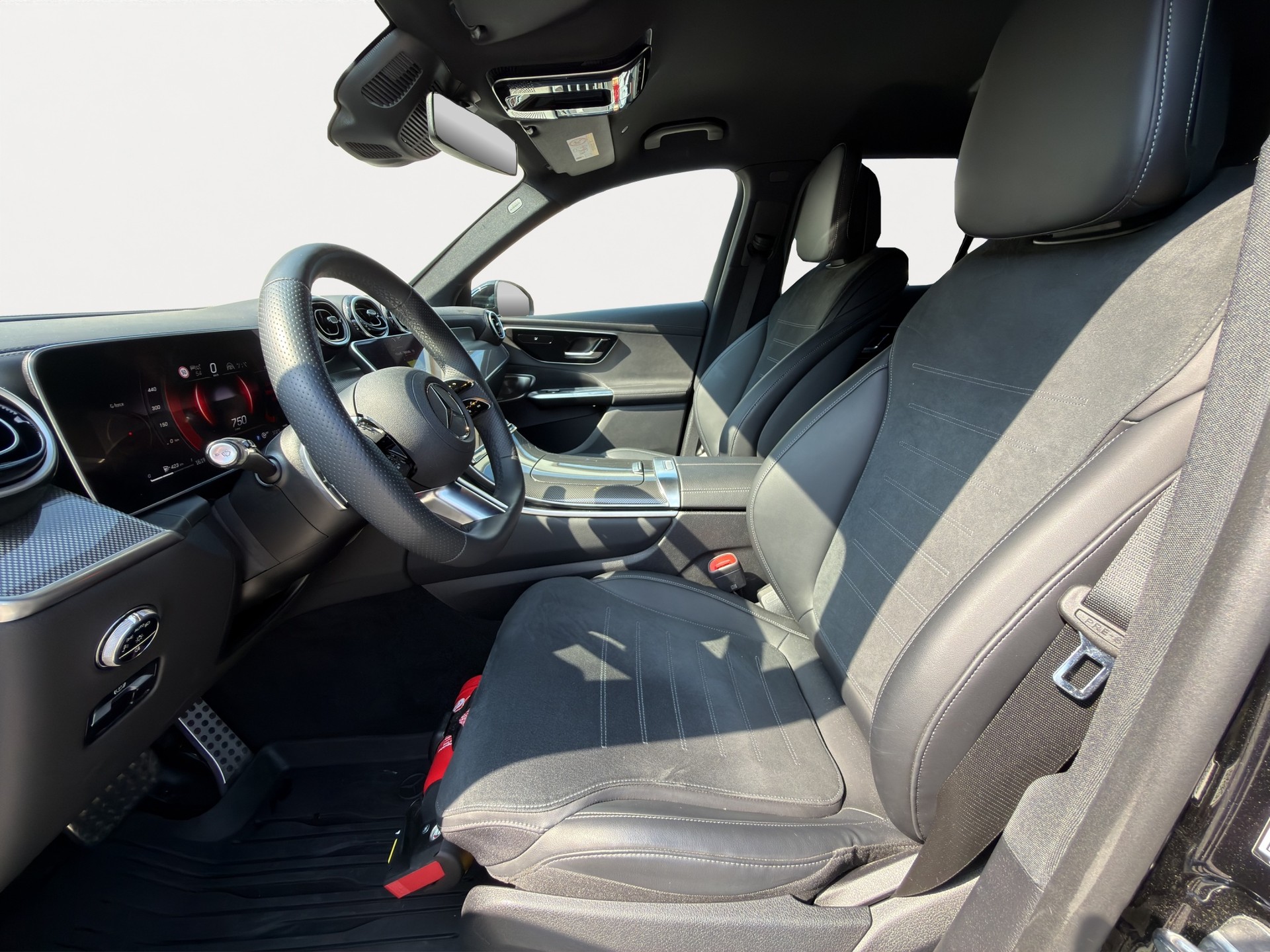 MERCEDES-BENZ GLC 220 d 4Matic AMG Line-image-8