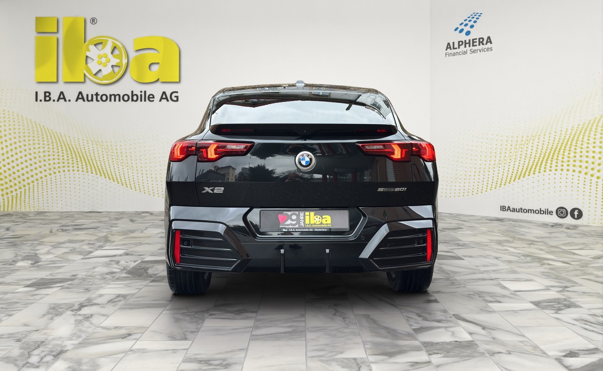 BMW X2 sDrive 20i 48V M Sport Head Up Display-showroom-element-3