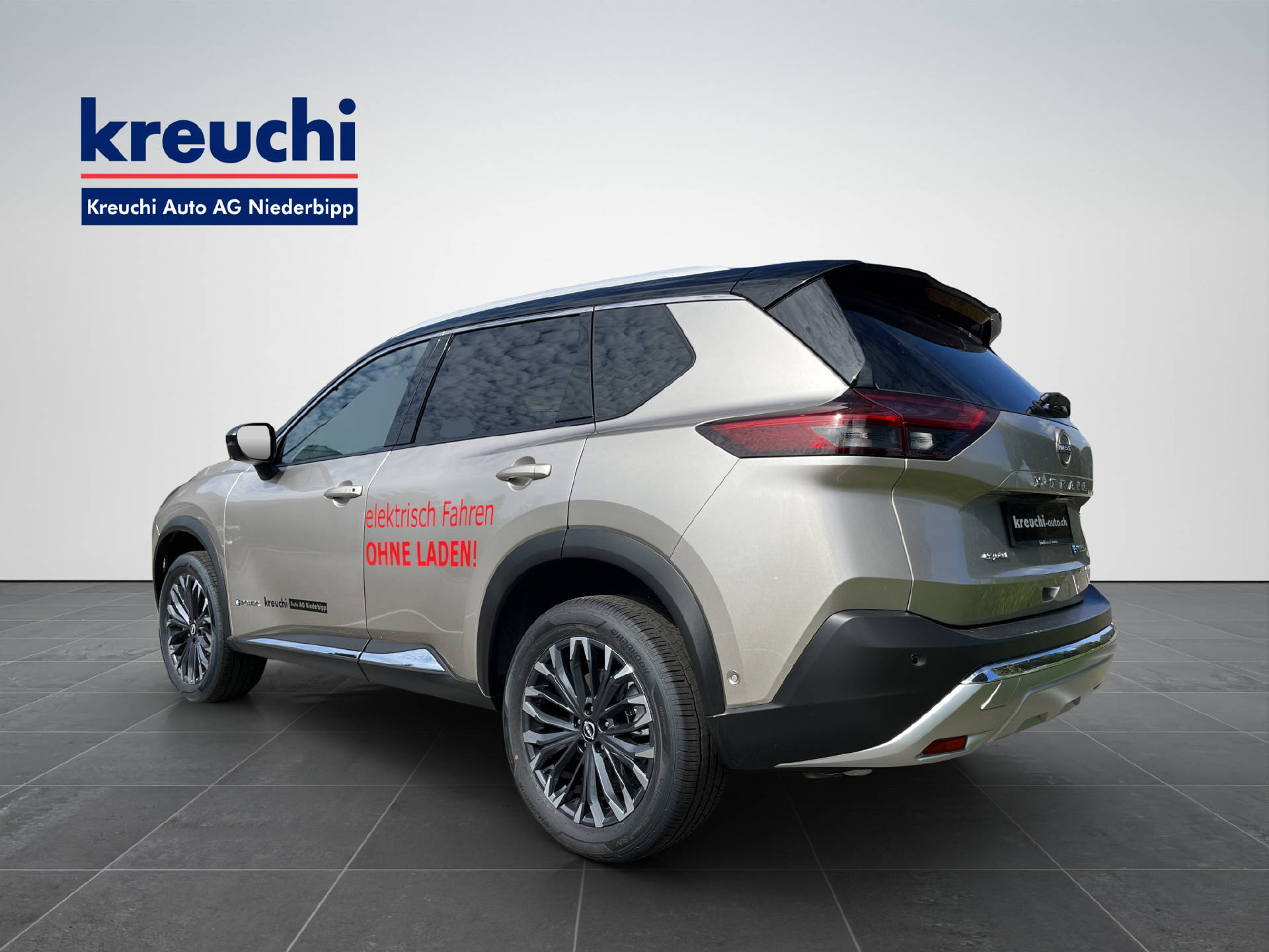 NISSAN X-Trail 1.5 VC-T Tekna+ e-4orce-showroom-element-3