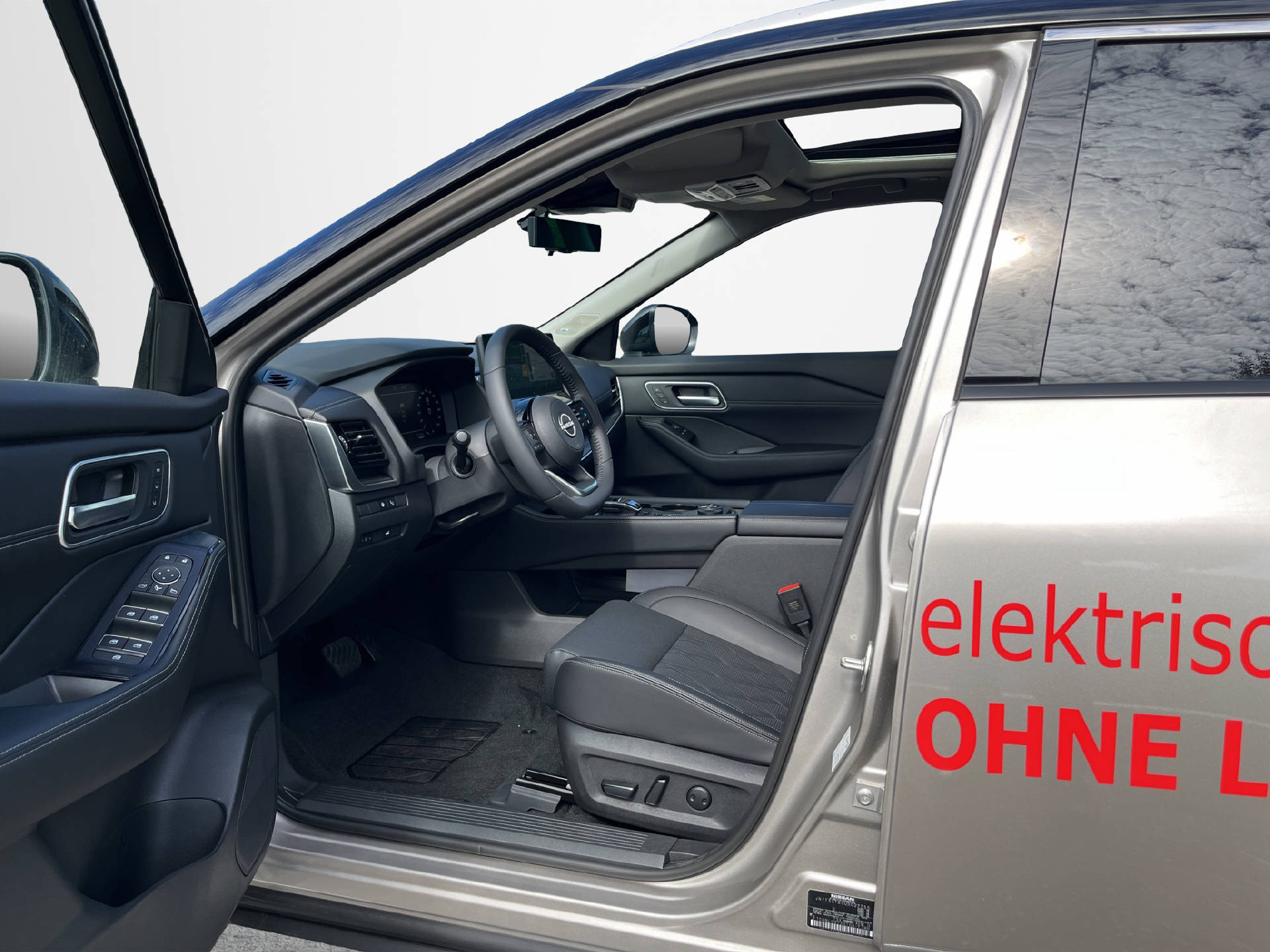 NISSAN X-Trail 1.5 VC-T Tekna+ e-4orce-image-8