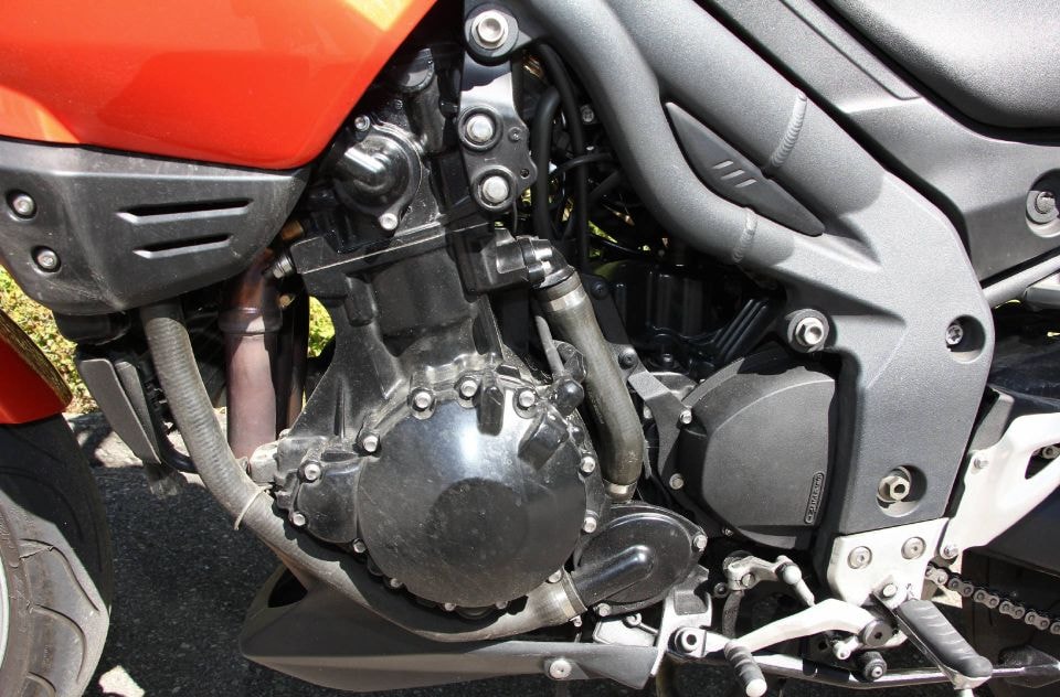 TRIUMPH Tiger 1050 ABS SE-image-3