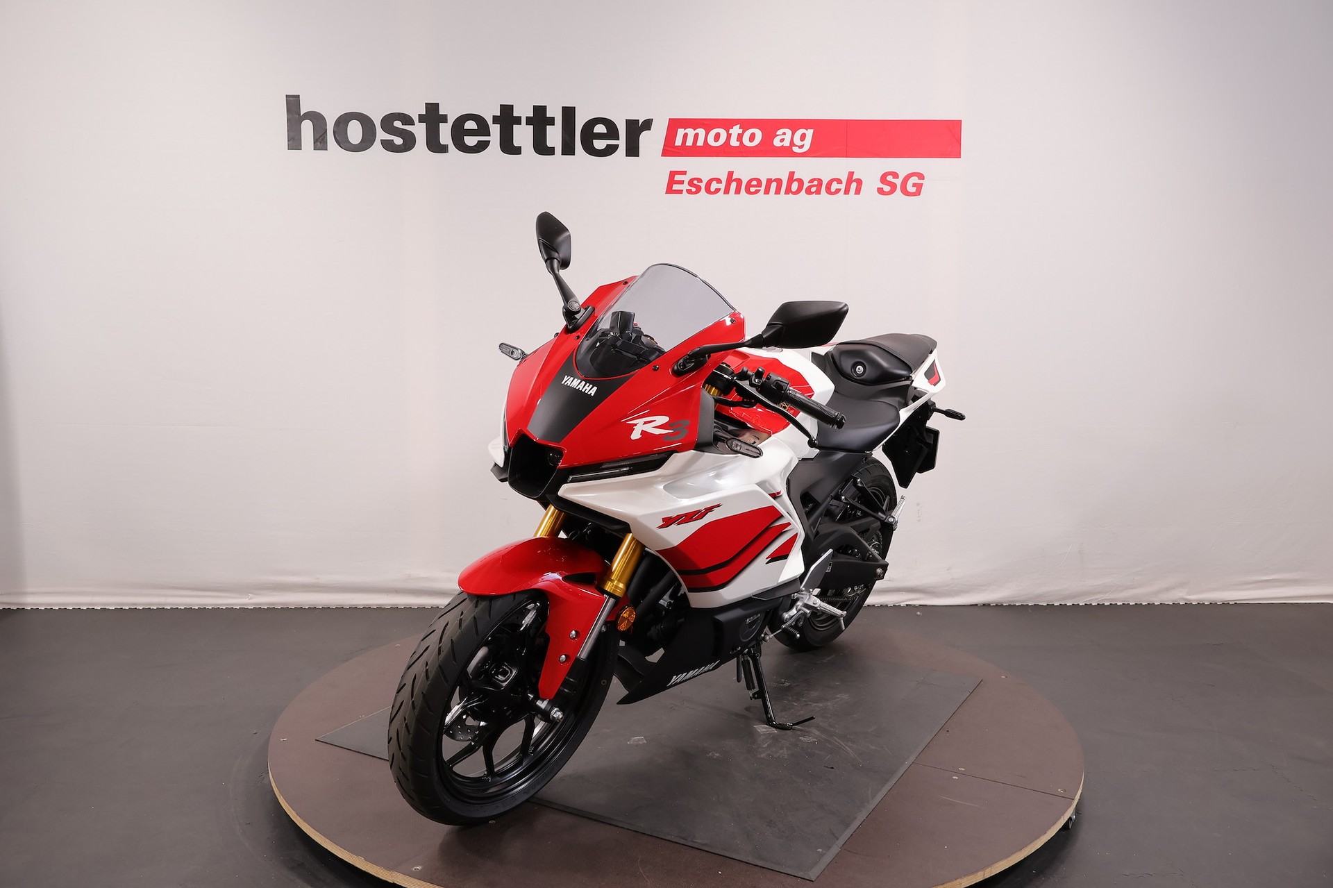 YAMAHA R3 70th Anniversary-image-2