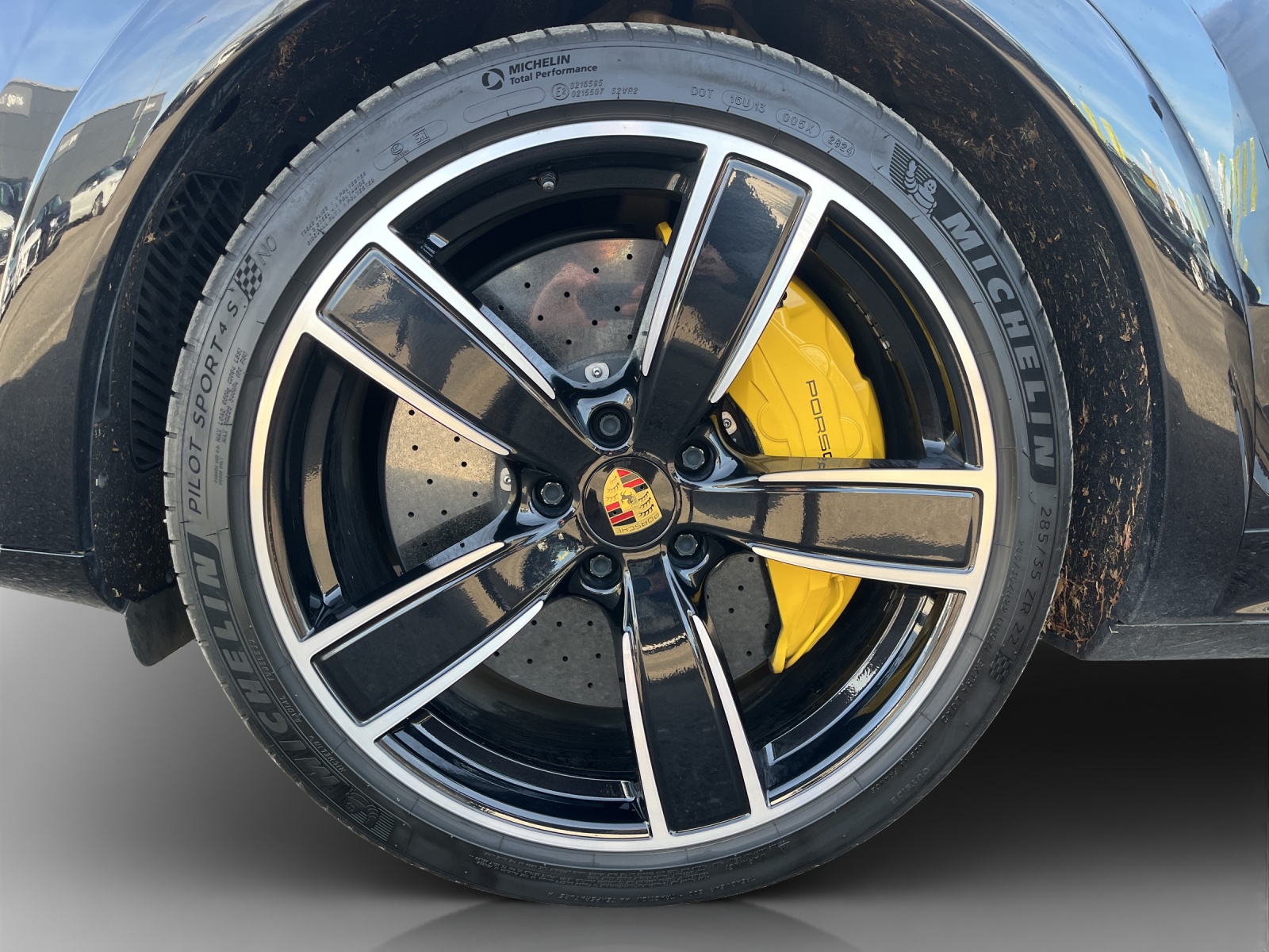 PORSCHE Cayenne Turbo S E-Hybrid-image-16
