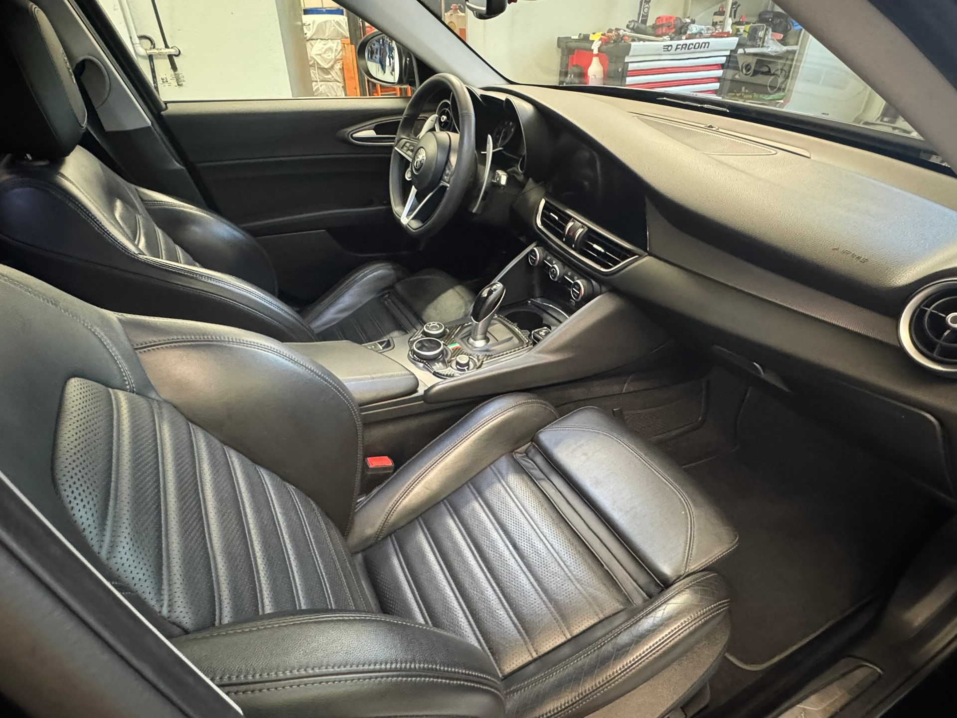 ALFA ROMEO Giulia 2.0 Veloce Q4 Automatic-image-9