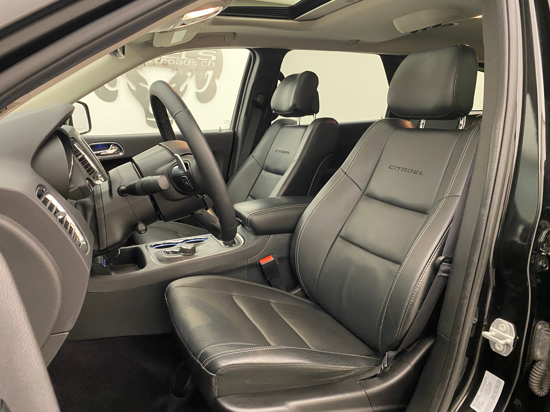 DODGE Durango 5.7 Citadel AWD-image-8