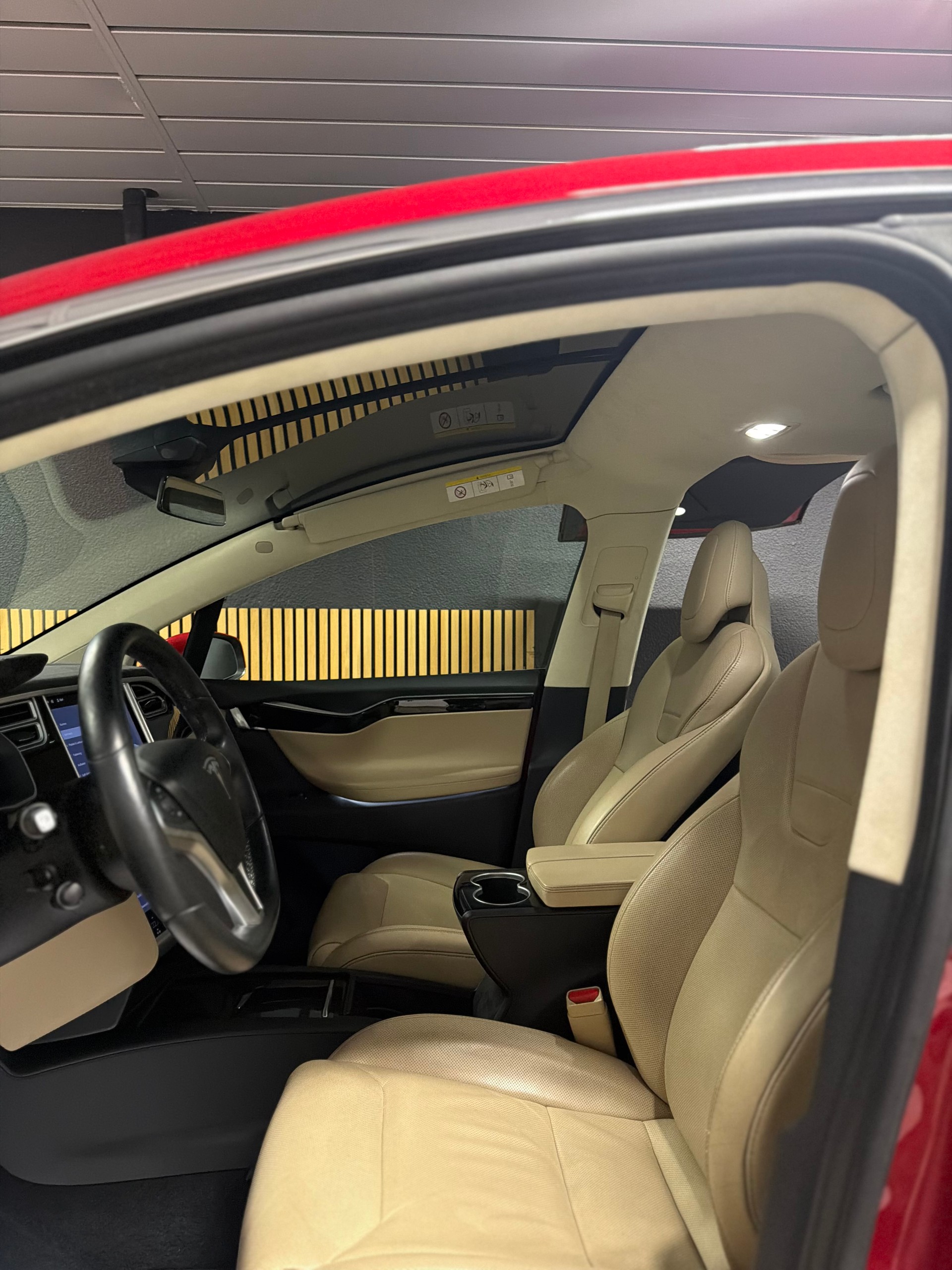 TESLA Model X 90 D Performance-image-6