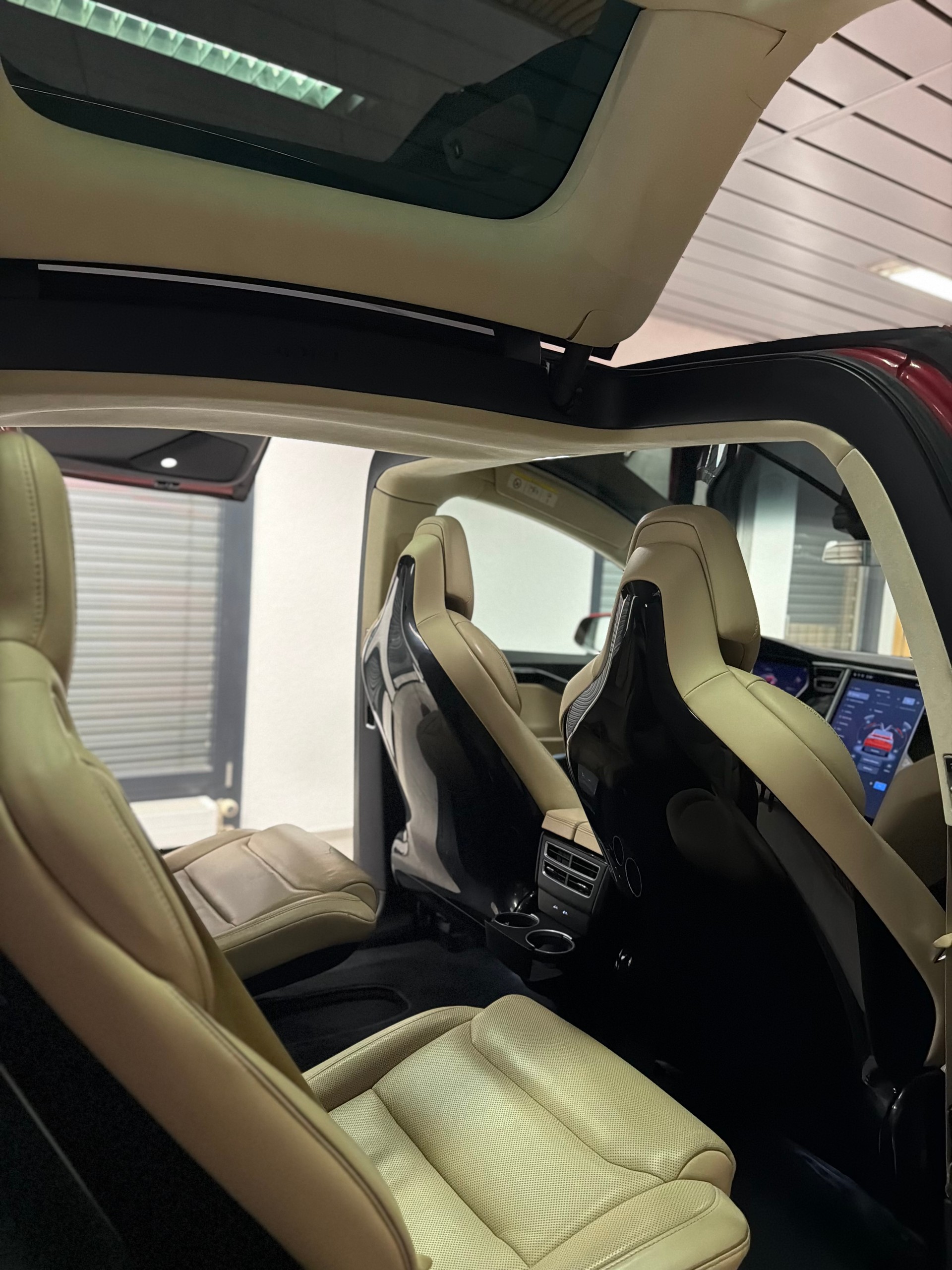 TESLA Model X 90 D Performance-image-11