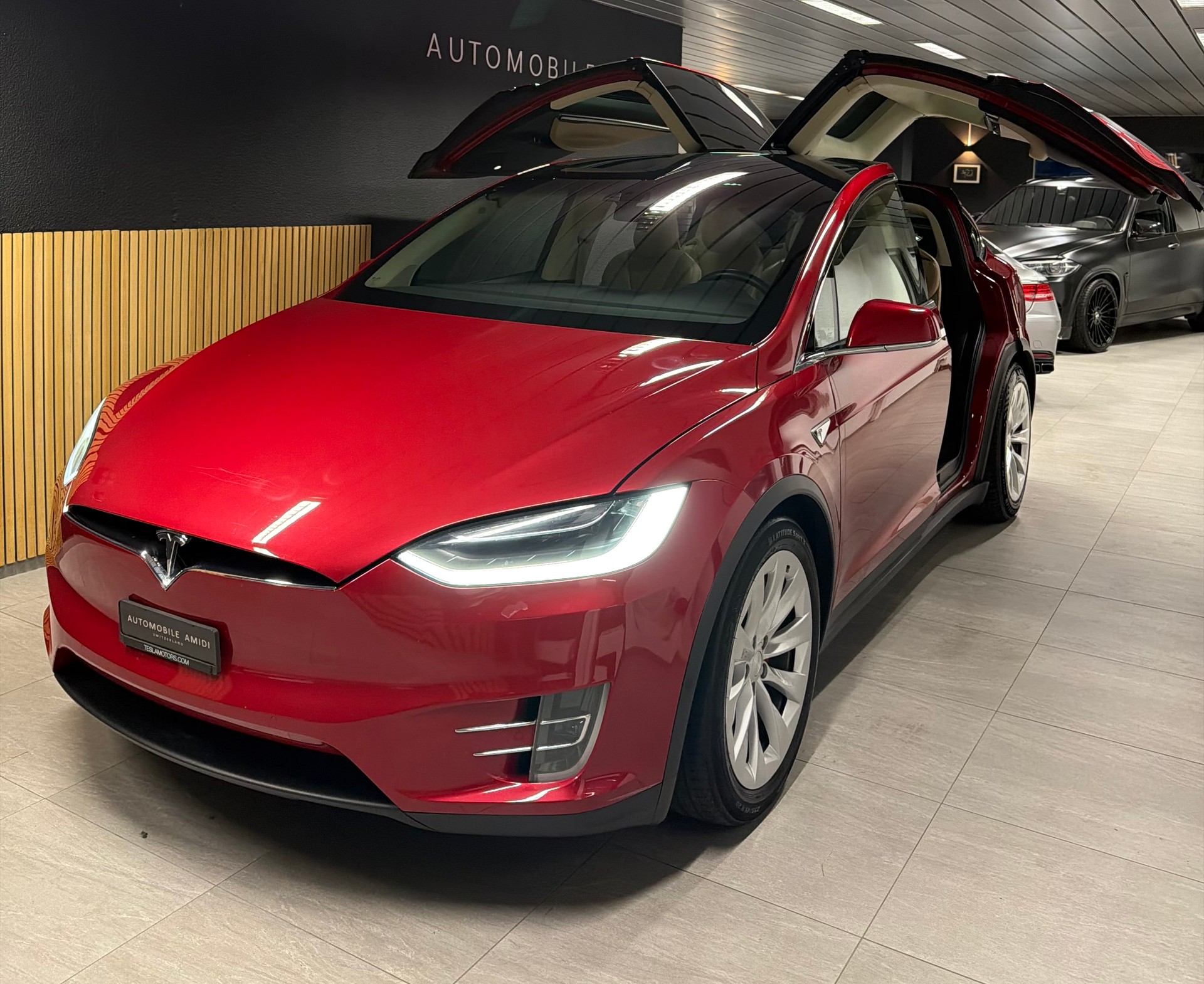 TESLA Model X 90 D Performance
