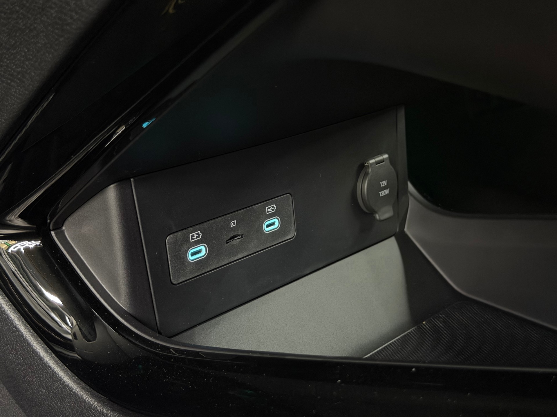 BYD Seal U DM-i Boost-image-30