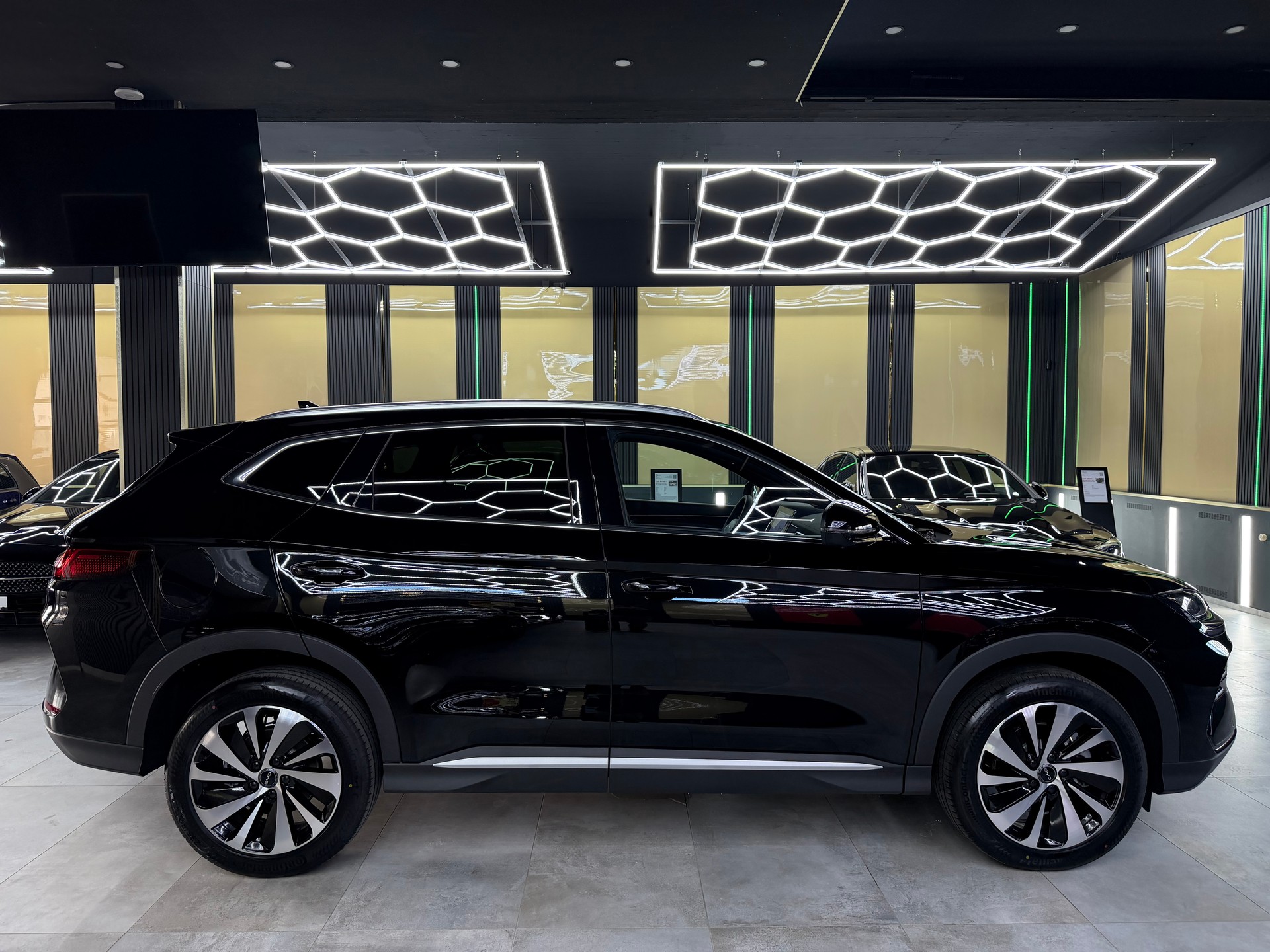 BYD Seal U DM-i Boost-showroom-element-3
