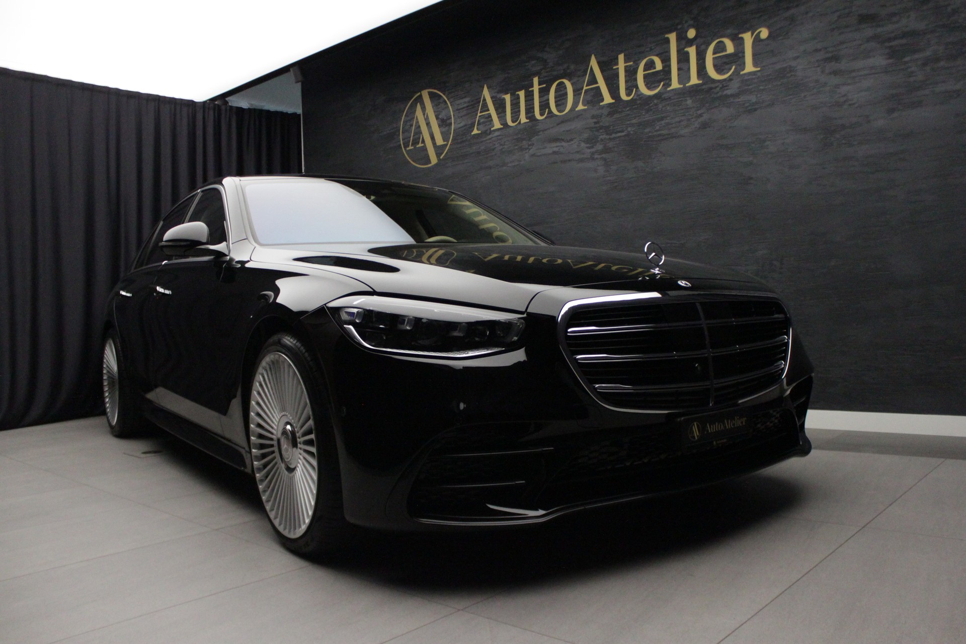 MERCEDES-BENZ S 500 4Matic AMG Line 9G-Tronic-showroom-element-1