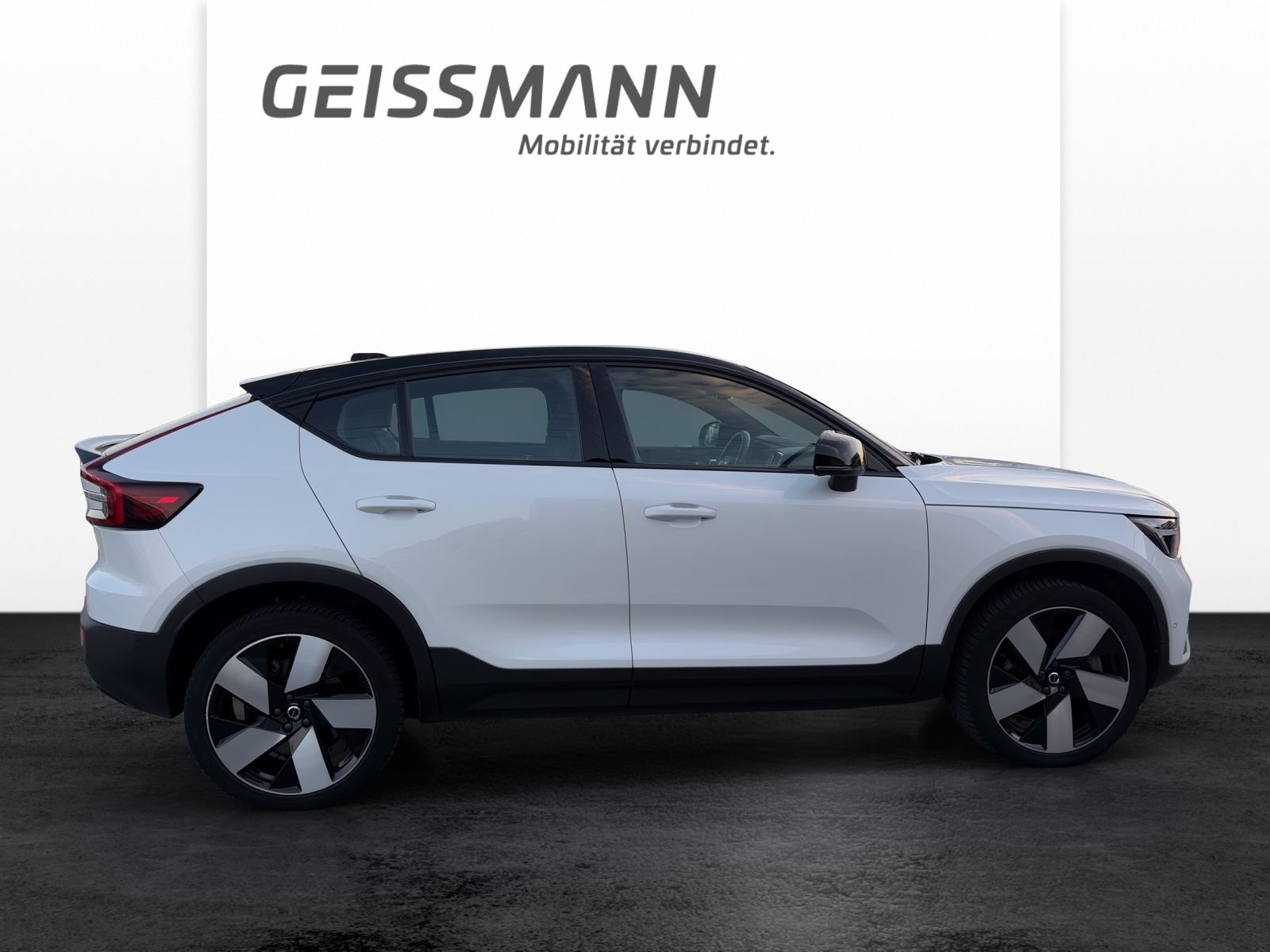 VOLVO C40 P8 Twin Recharge Ultimate AWD-showroom-element-3