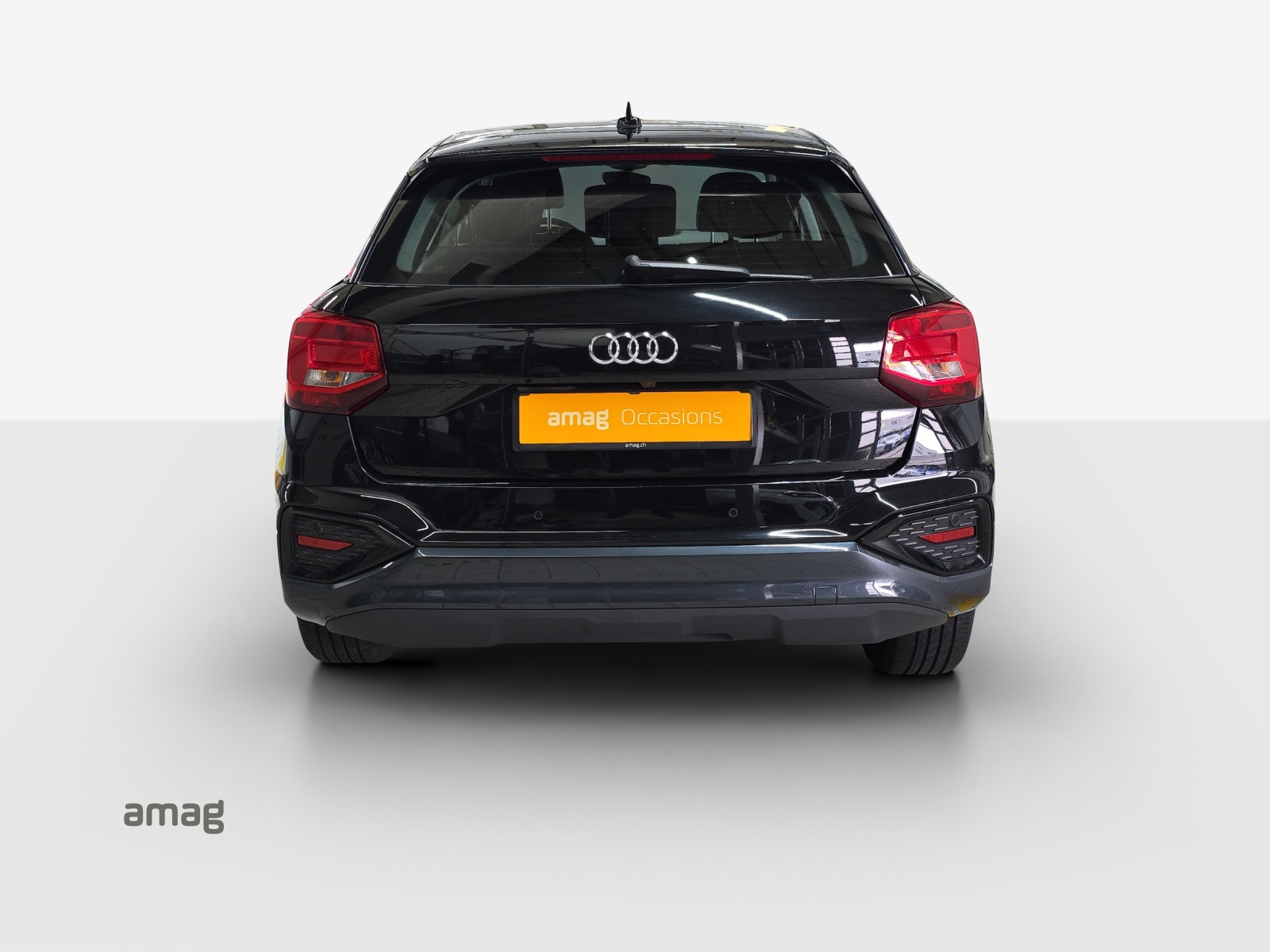 AUDI Q2 35 TFSI advanced S-tronic-showroom-element-3