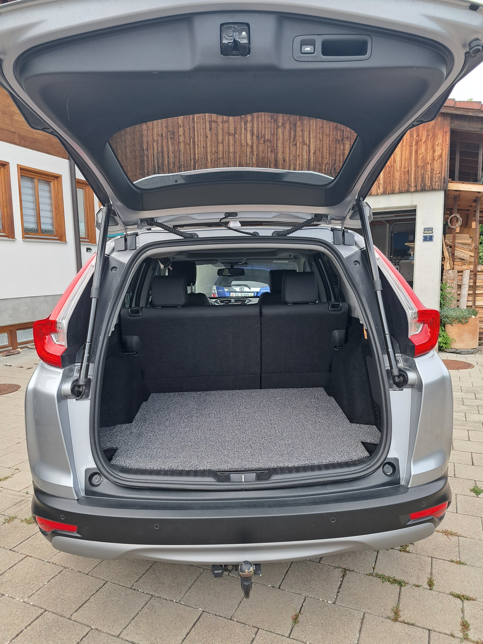 HONDA 2.0 i-MMD Executive 4WD-image-7