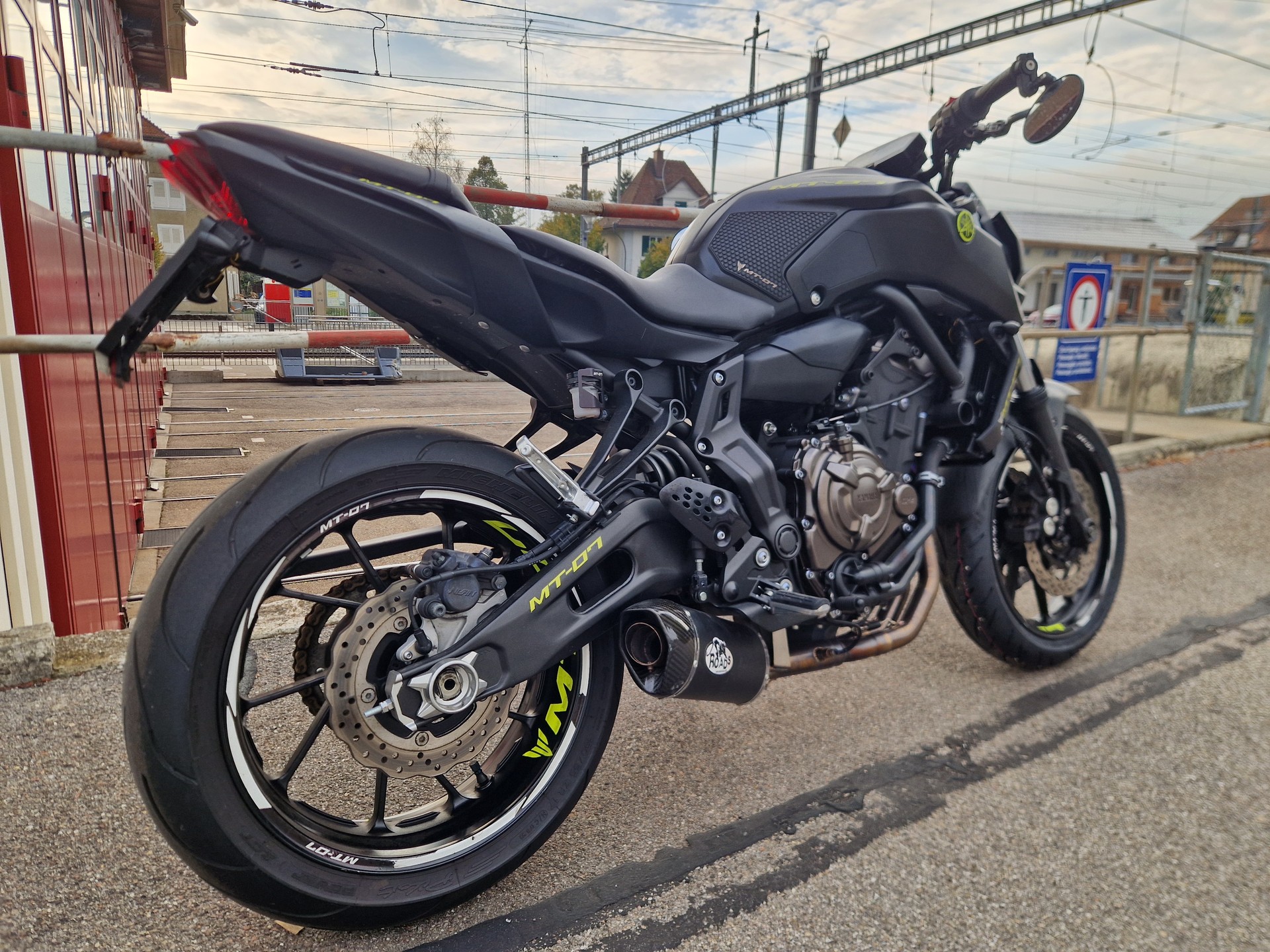 YAMAHA MT-07 ABS (35kW)-image-2