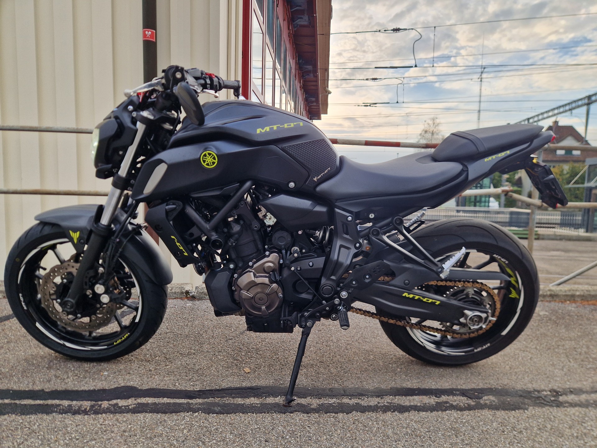 YAMAHA MT-07 ABS (35kW)-image-4