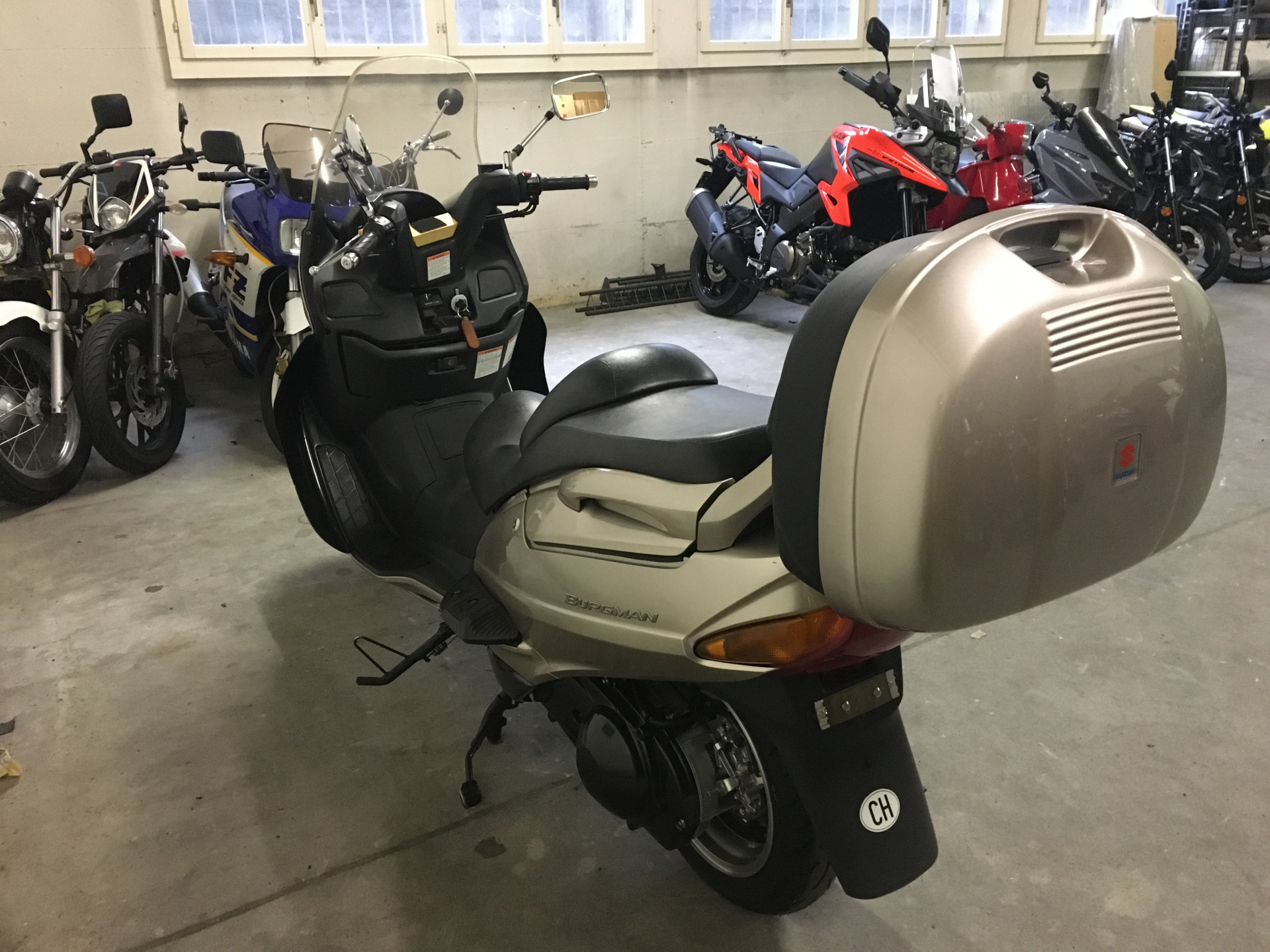 SUZUKI AN 250 Burgman-image-4