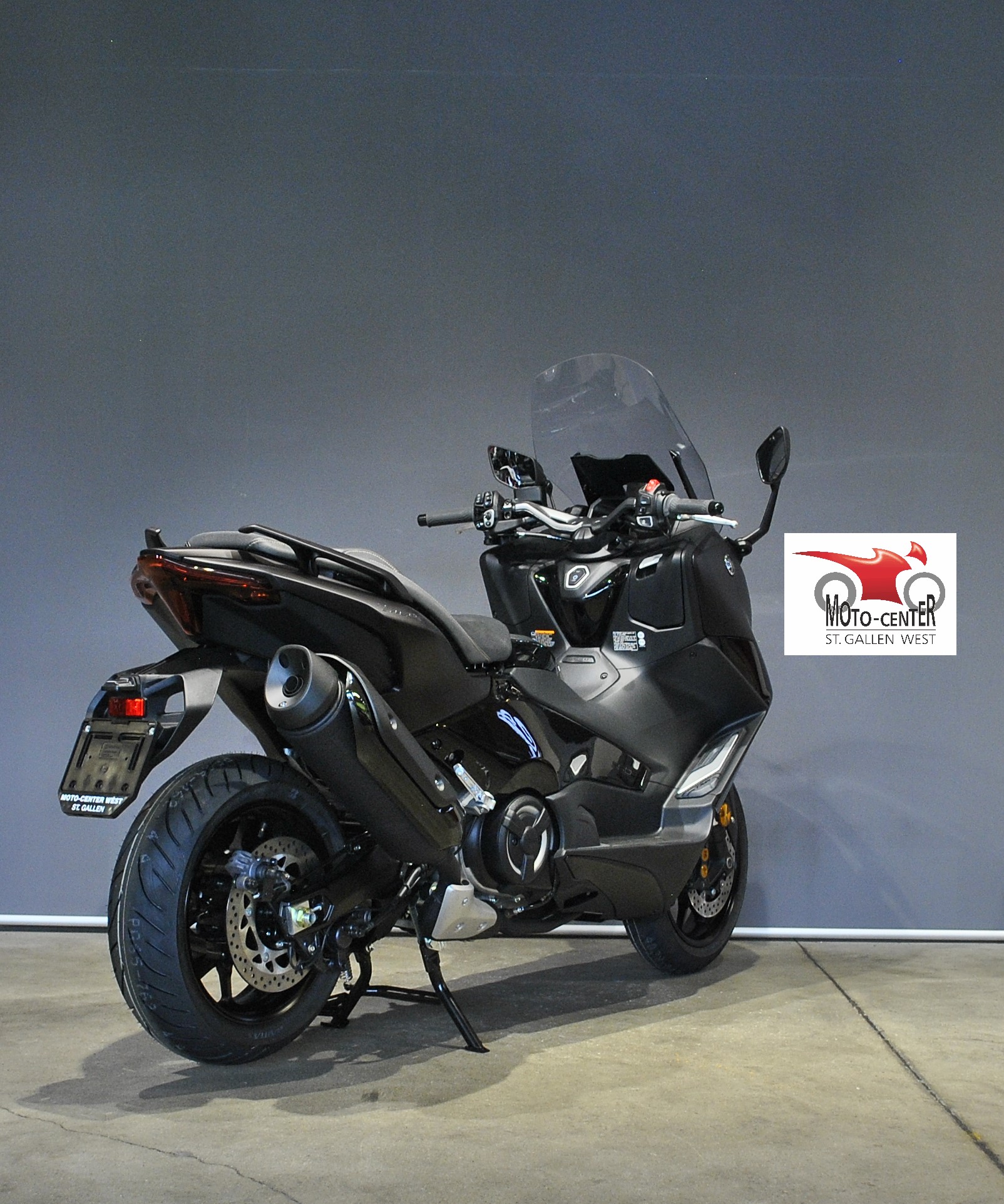 YAMAHA 560D-image-4