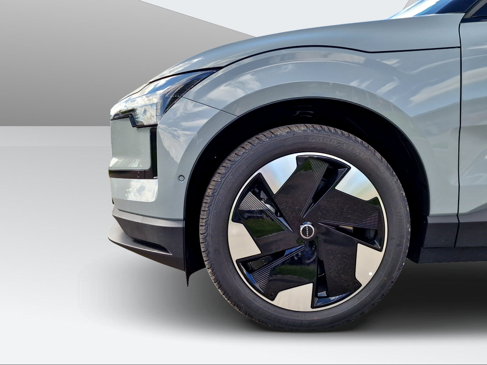 VOLVO EX 30 E60 Twin Ultra Performance AWD-image-8