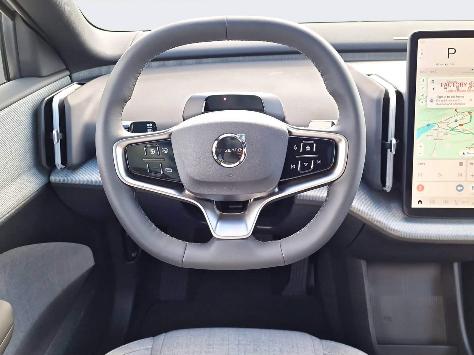 VOLVO EX 30 E60 Twin Ultra Performance AWD-image-12