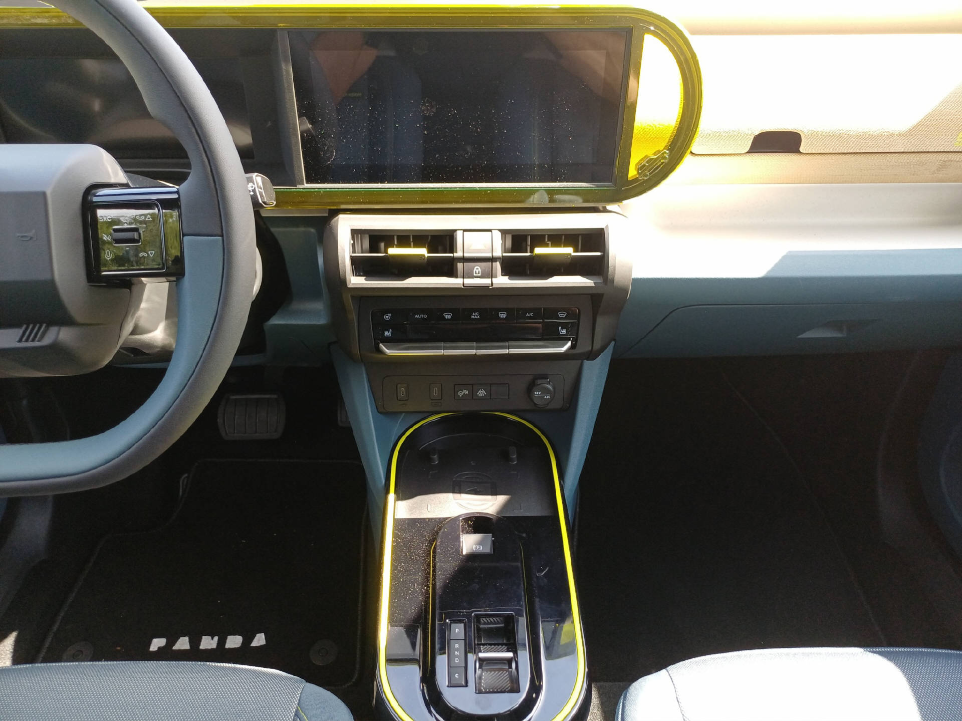 FIAT Grande Panda La Prima-image-11