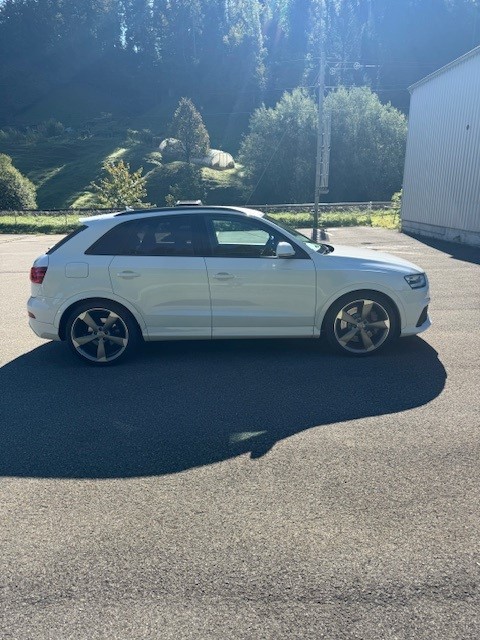 AUDI RS Q3 2.5 TFSI quattro S-tronic-image-7