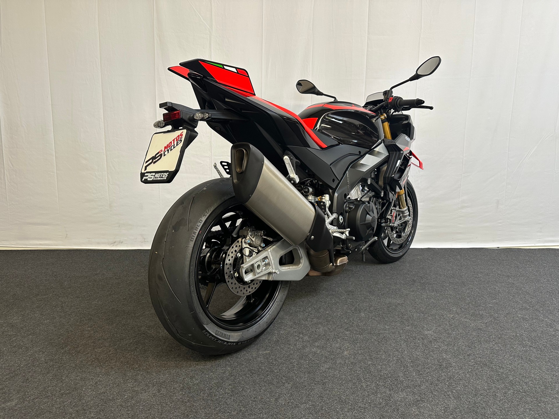 APRILIA Tuono V4 1100 E5+ Factory-image-5