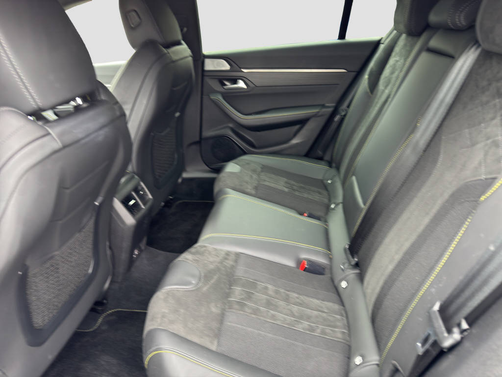 PEUGEOT 508 SW 1.6 Plug-in Hybrid4 PSE-image-10