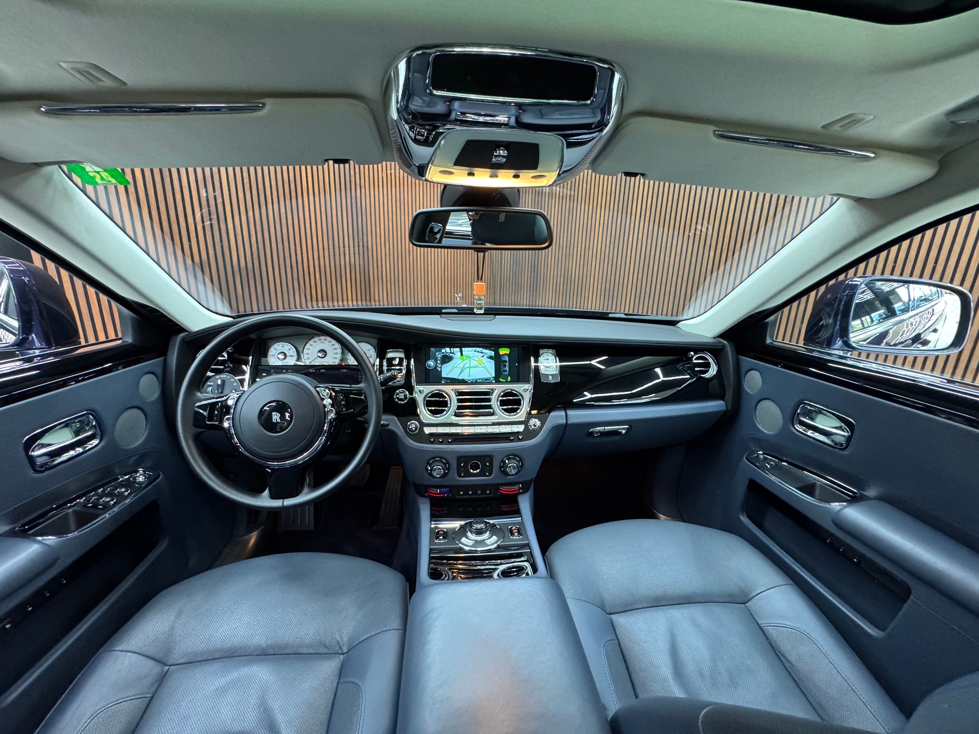 ROLLS-ROYCE GHOST-image-14