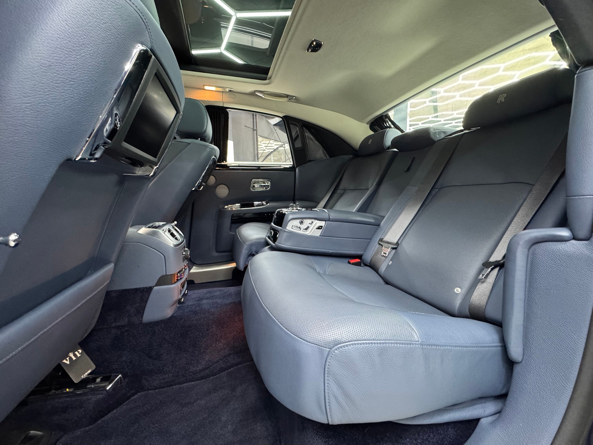 ROLLS-ROYCE GHOST-image-15