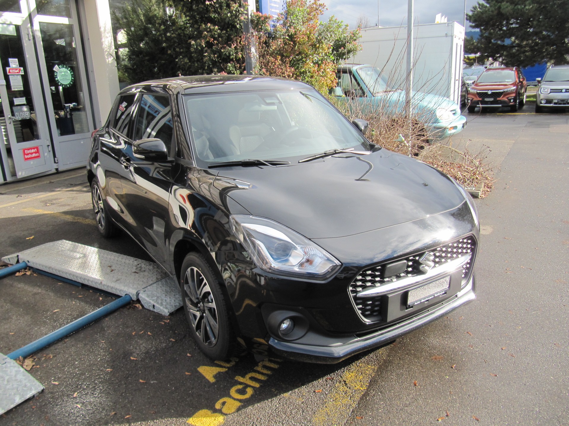 SUZUKI Swift 1.2 Compact Top Hybrid-image-15