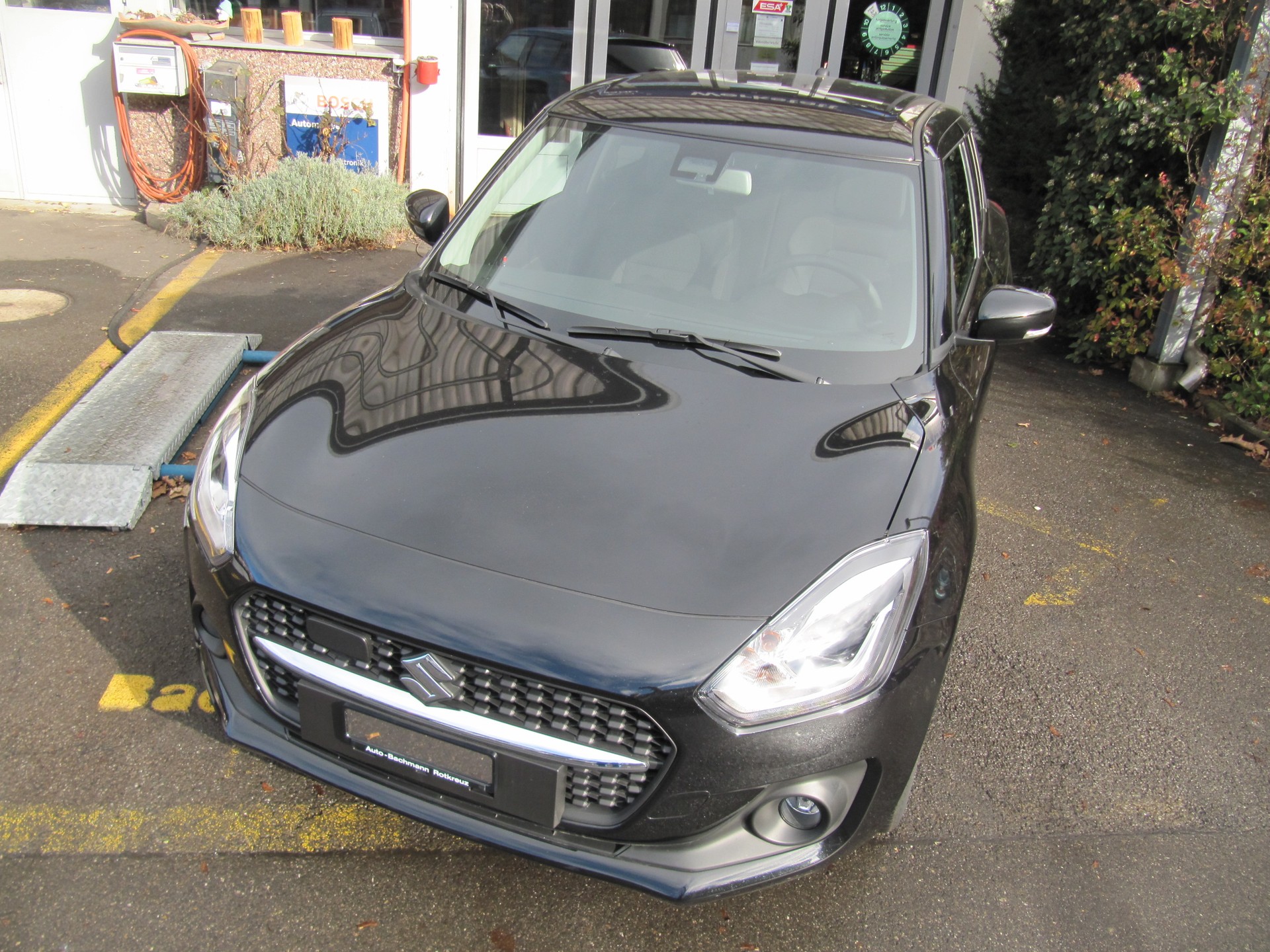 SUZUKI Swift 1.2 Compact Top Hybrid-image-6