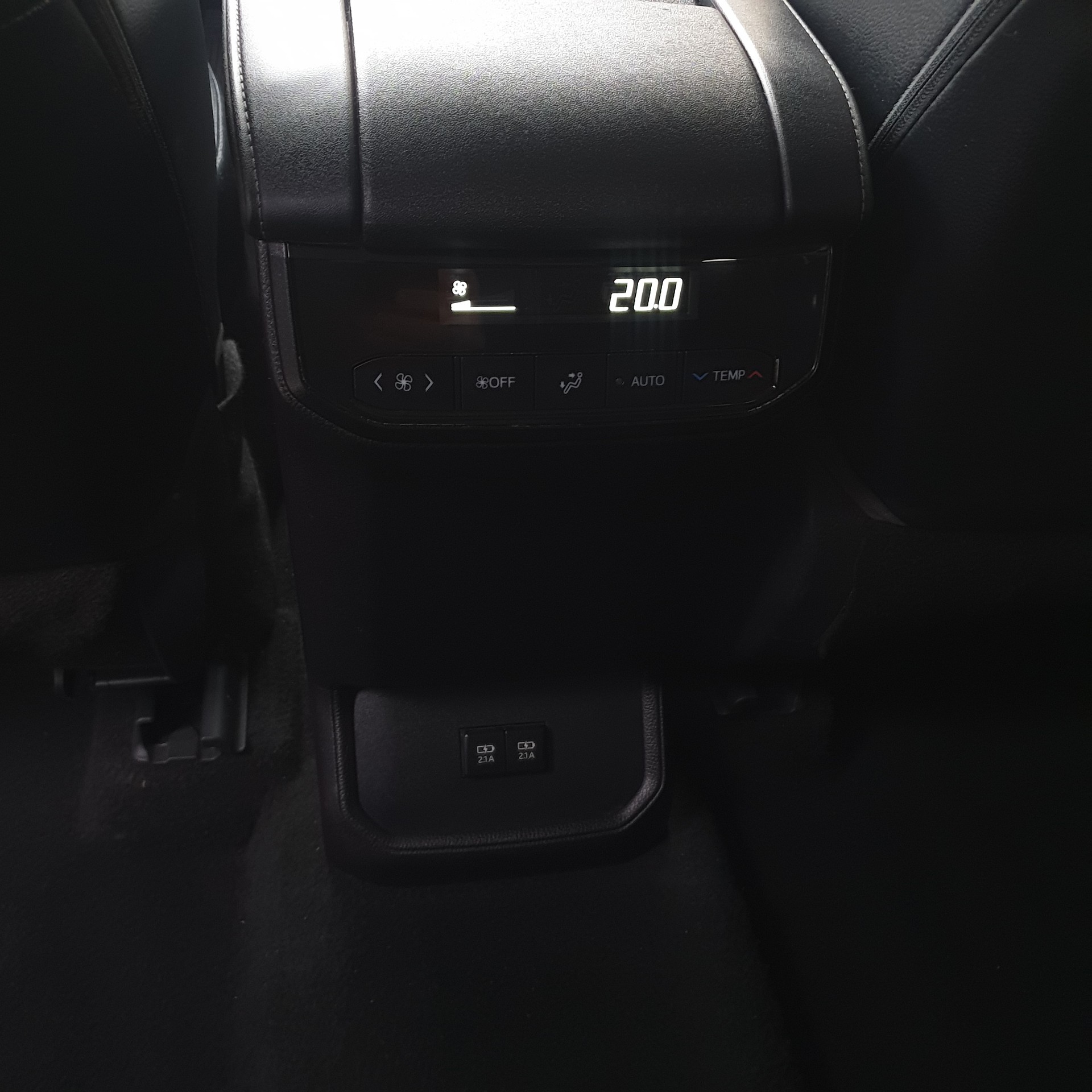 TOYOTA Highlander 2.5 HSD Premium e-CVT-image-10
