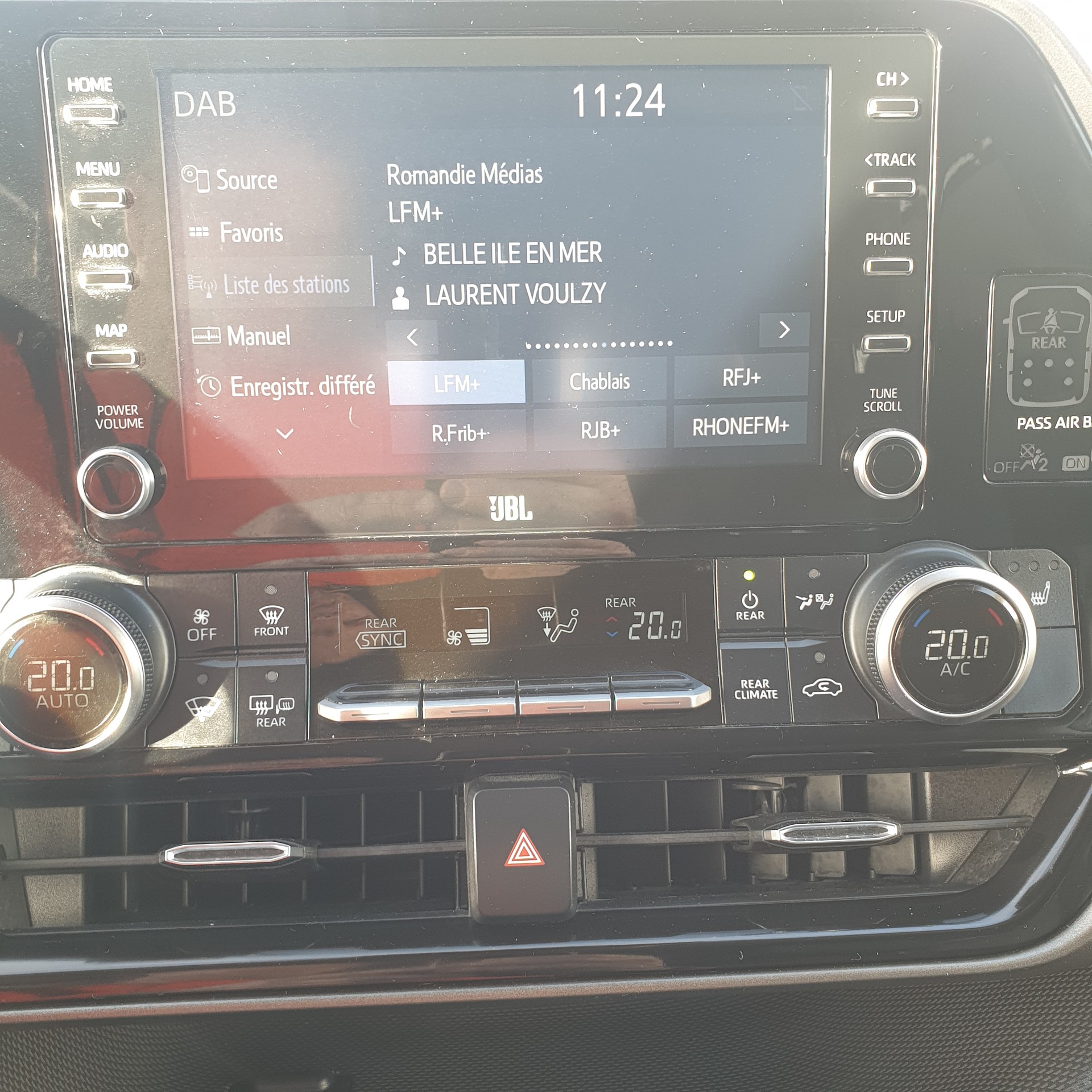 TOYOTA Highlander 2.5 HSD Premium e-CVT-image-21