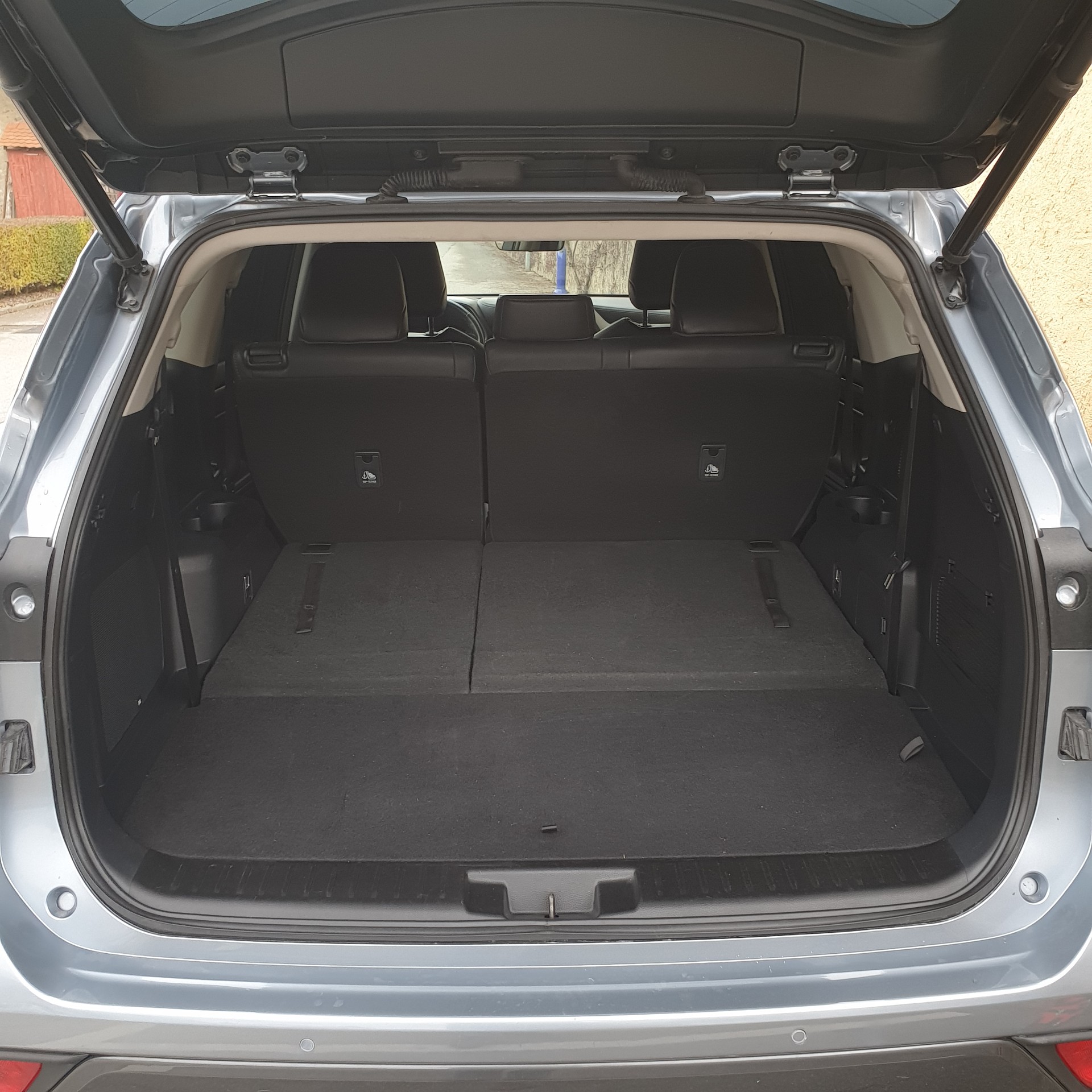 TOYOTA Highlander 2.5 HSD Premium e-CVT-image-11