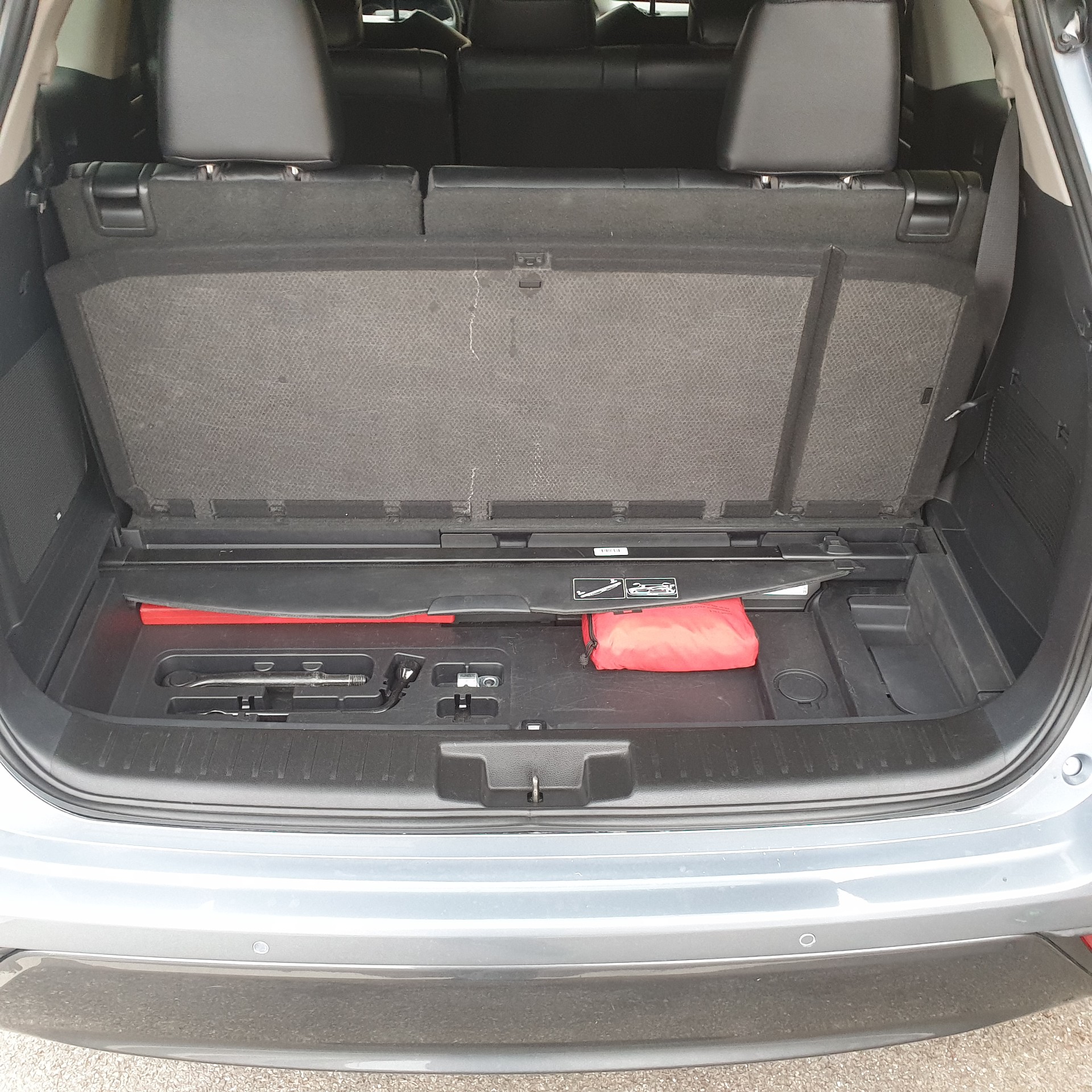 TOYOTA Highlander 2.5 HSD Premium e-CVT-image-12