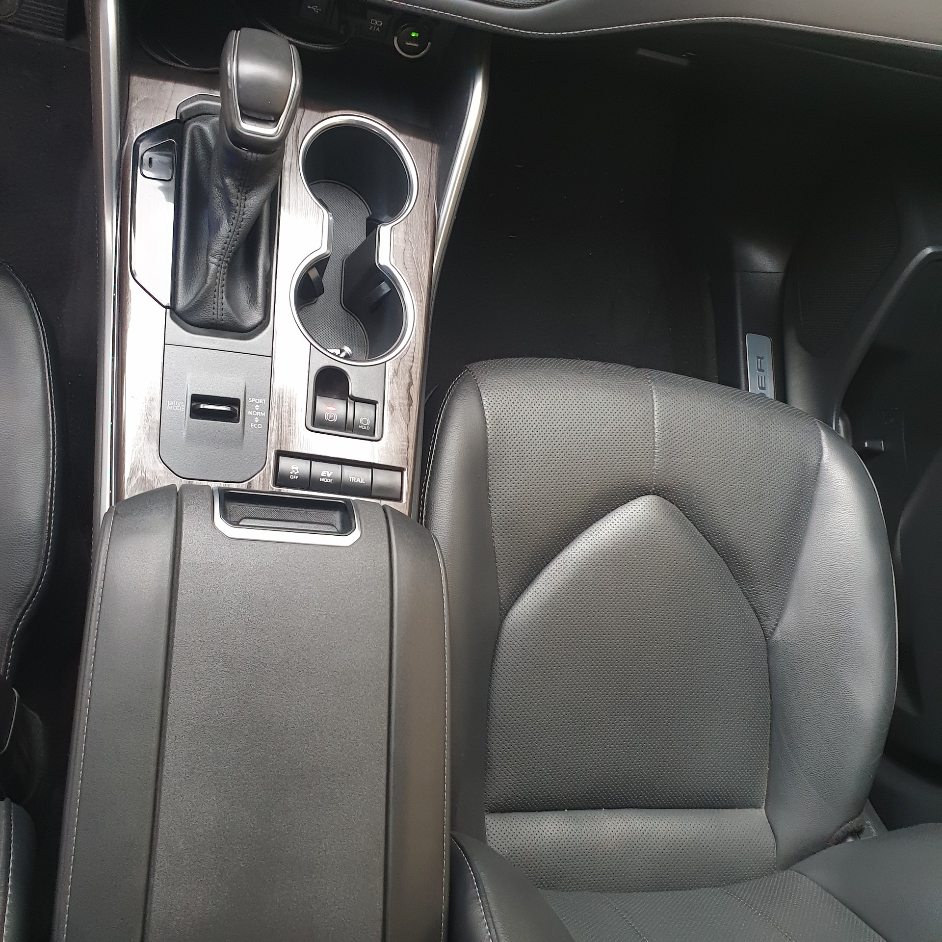 TOYOTA Highlander 2.5 HSD Premium e-CVT-image-14