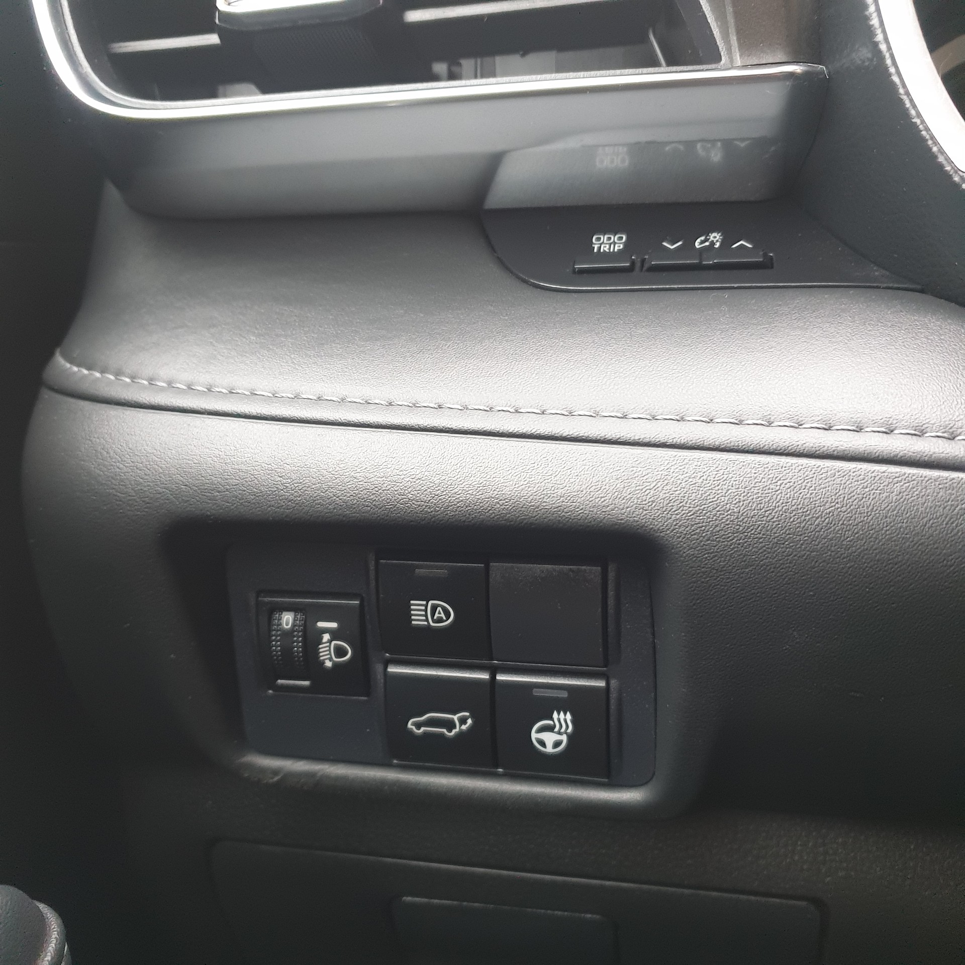 TOYOTA Highlander 2.5 HSD Premium e-CVT-image-19
