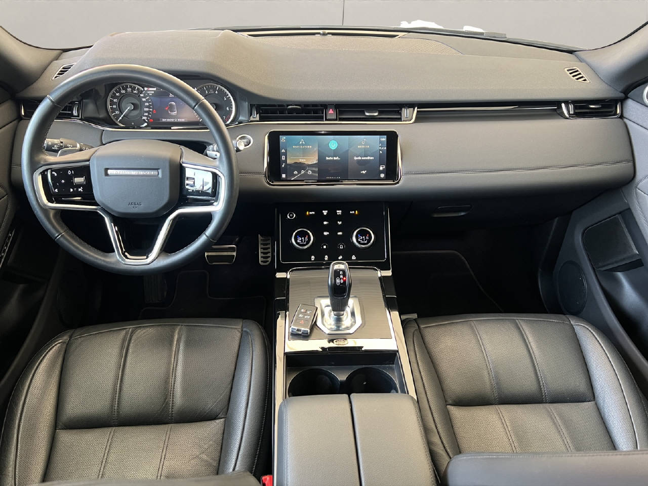 LAND ROVER Range Rover Evoque 2.0 T R-Dynamic SE P200 200PS-image-10