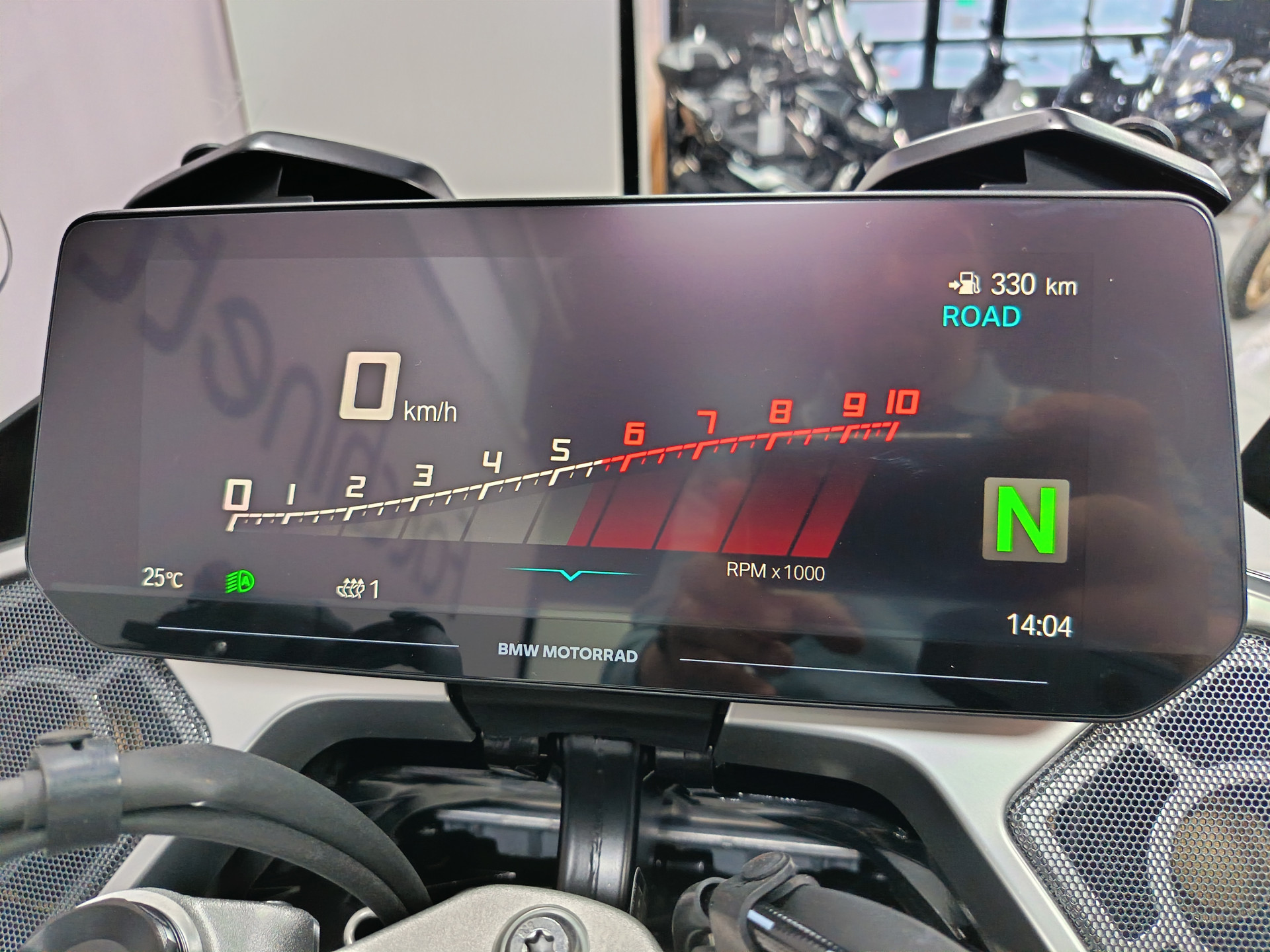 BMW R 1300 RT Triple Black *** Leasing 3.9% ***Boite ASA***-image-8