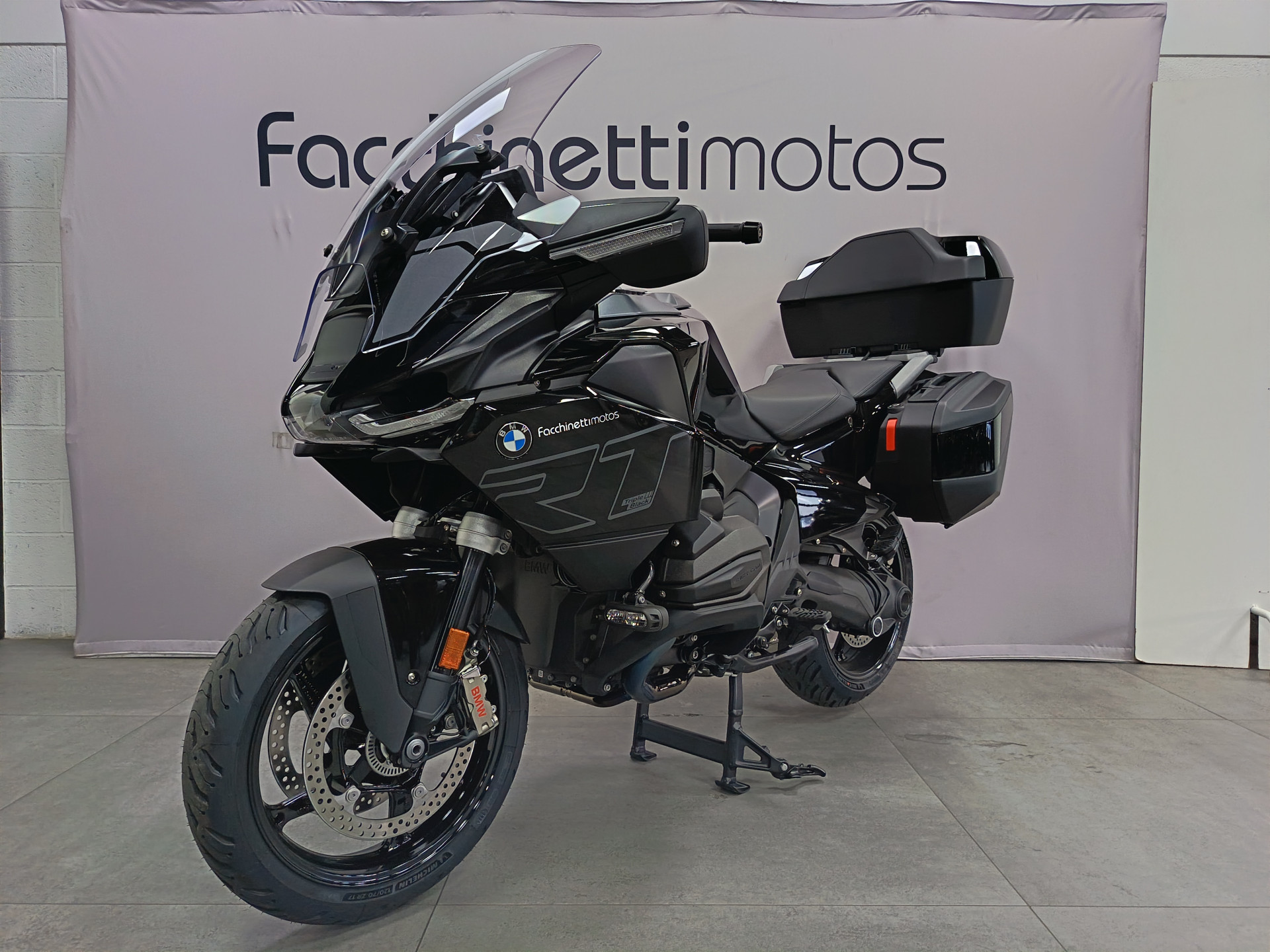 BMW R 1300 RT Triple Black *** Leasing 3.9% ***Boite ASA***-image-2