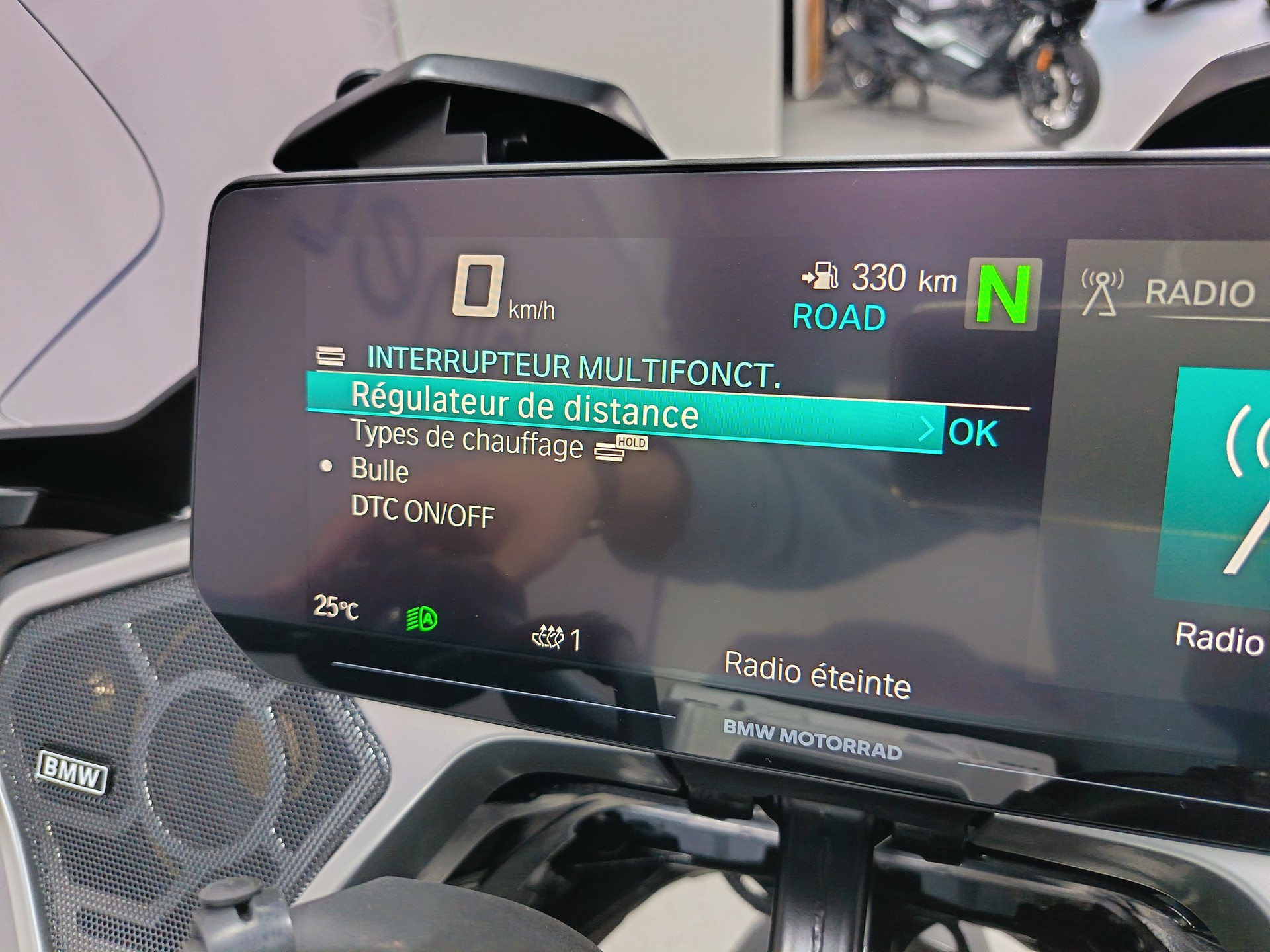 BMW R 1300 RT Triple Black *** Leasing 3.9% ***Boite ASA***-image-14