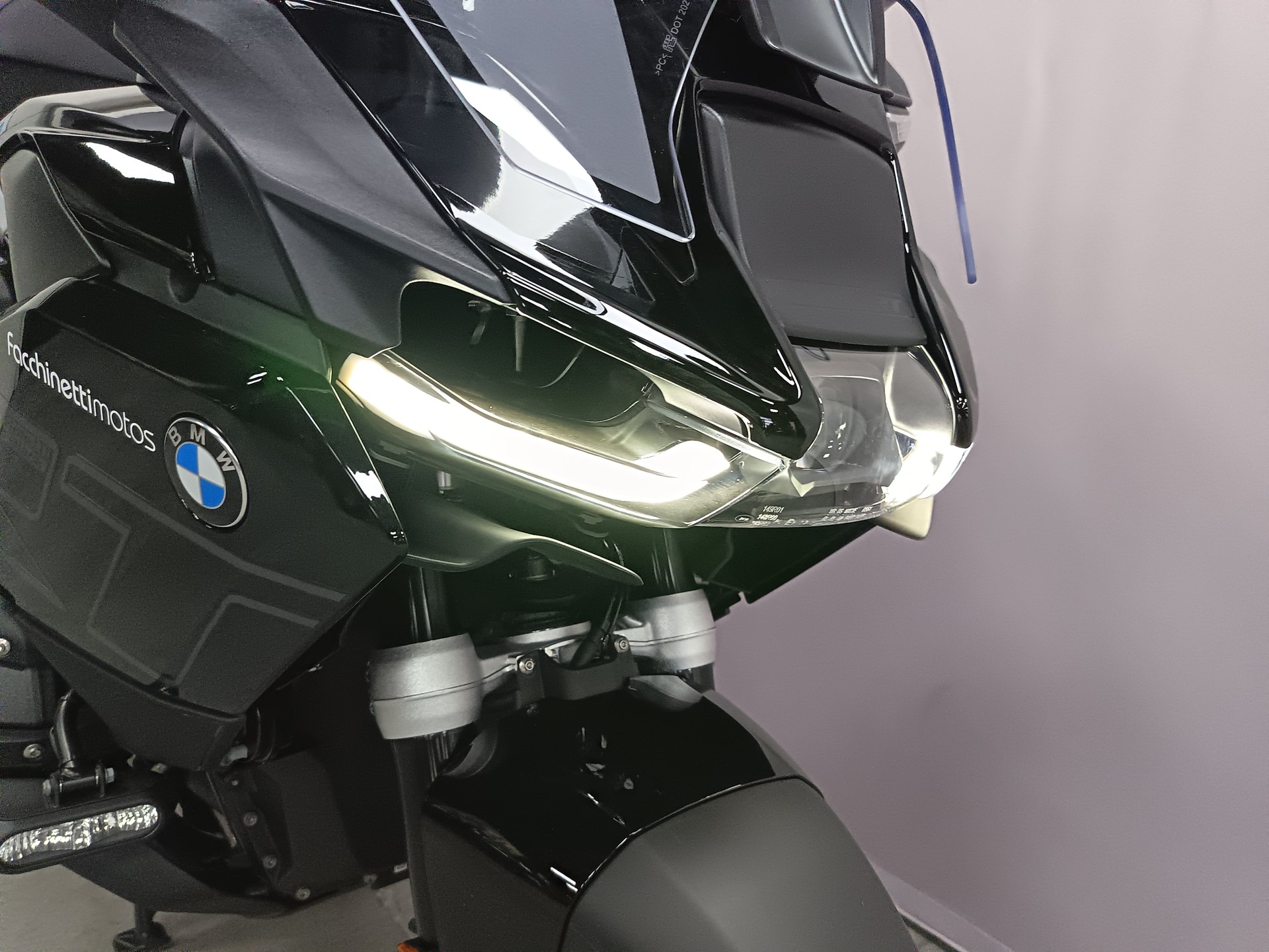 BMW R 1300 RT Triple Black *** Leasing 3.9% ***Boite ASA***-image-11