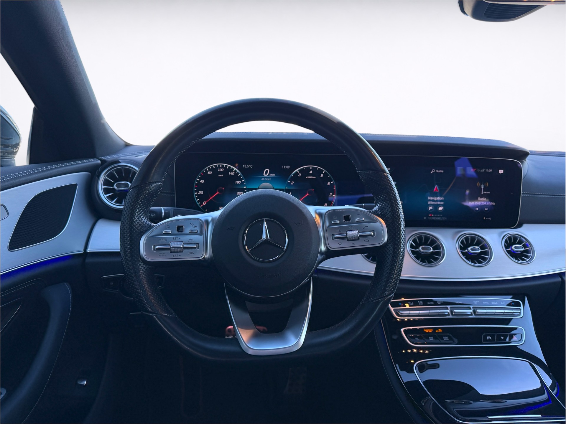 MERCEDES-BENZ CLS 450 4Matic AMG Line 9G-Tronic-image-9